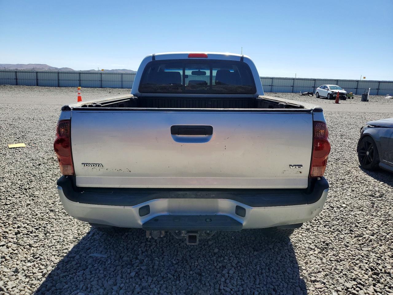 2008 Toyota Tacoma Double Cab Long Bed Silver vin: 3TMMU52N58M005652