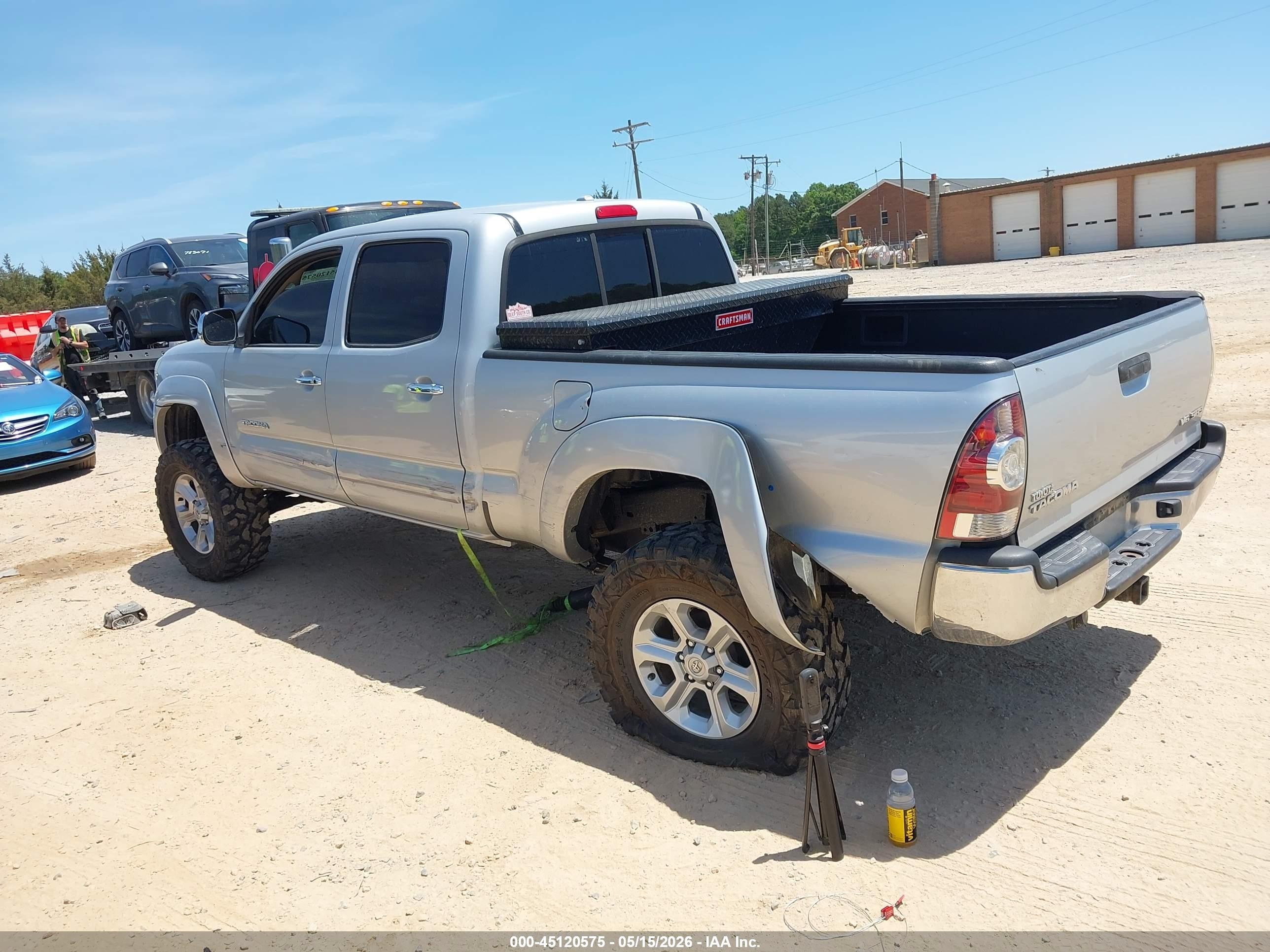 2009 Toyota Tacoma Base V6 Silver vin: 3TMMU52N59M011405