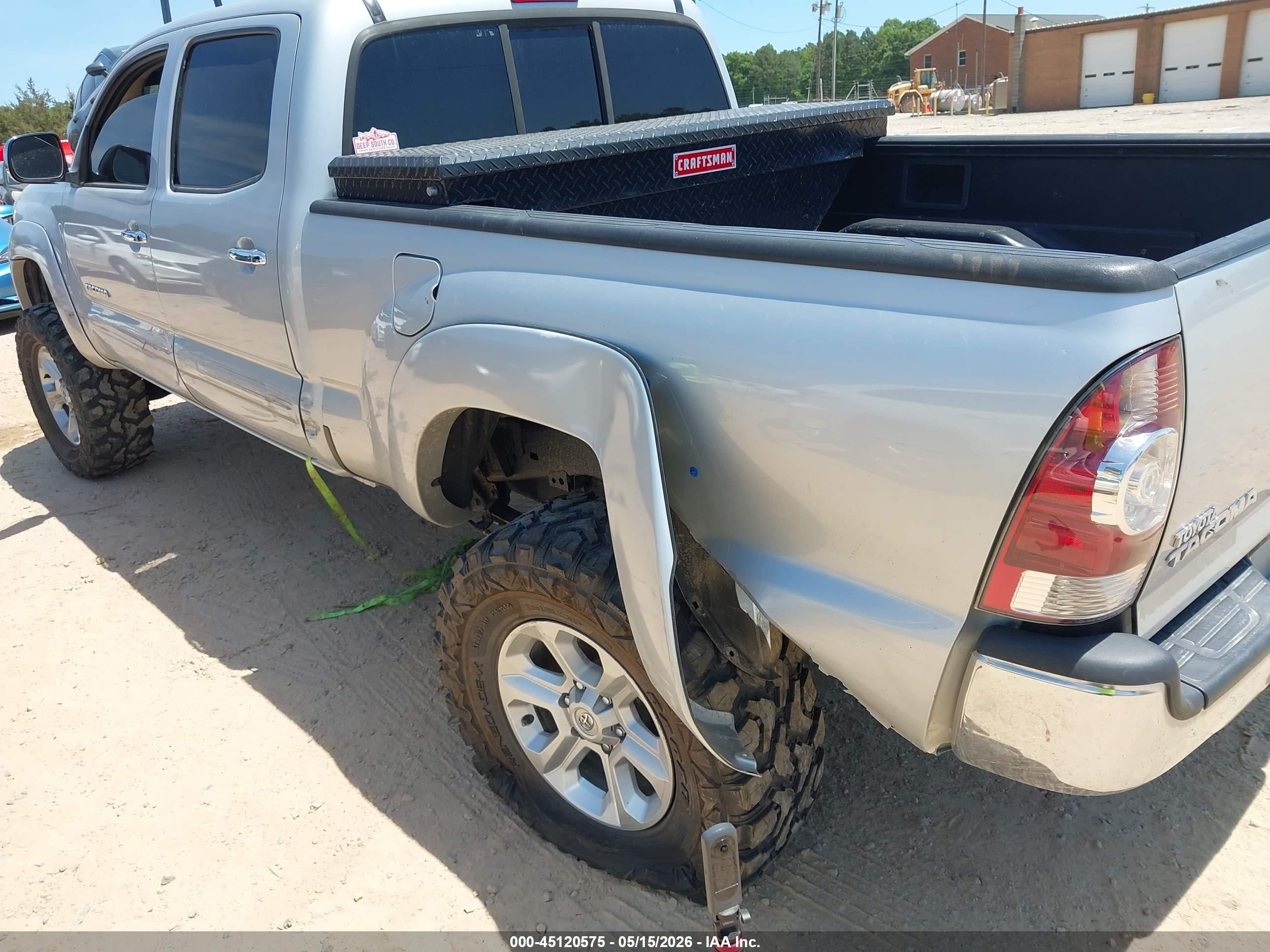 2009 Toyota Tacoma Base V6 Silver vin: 3TMMU52N59M011405