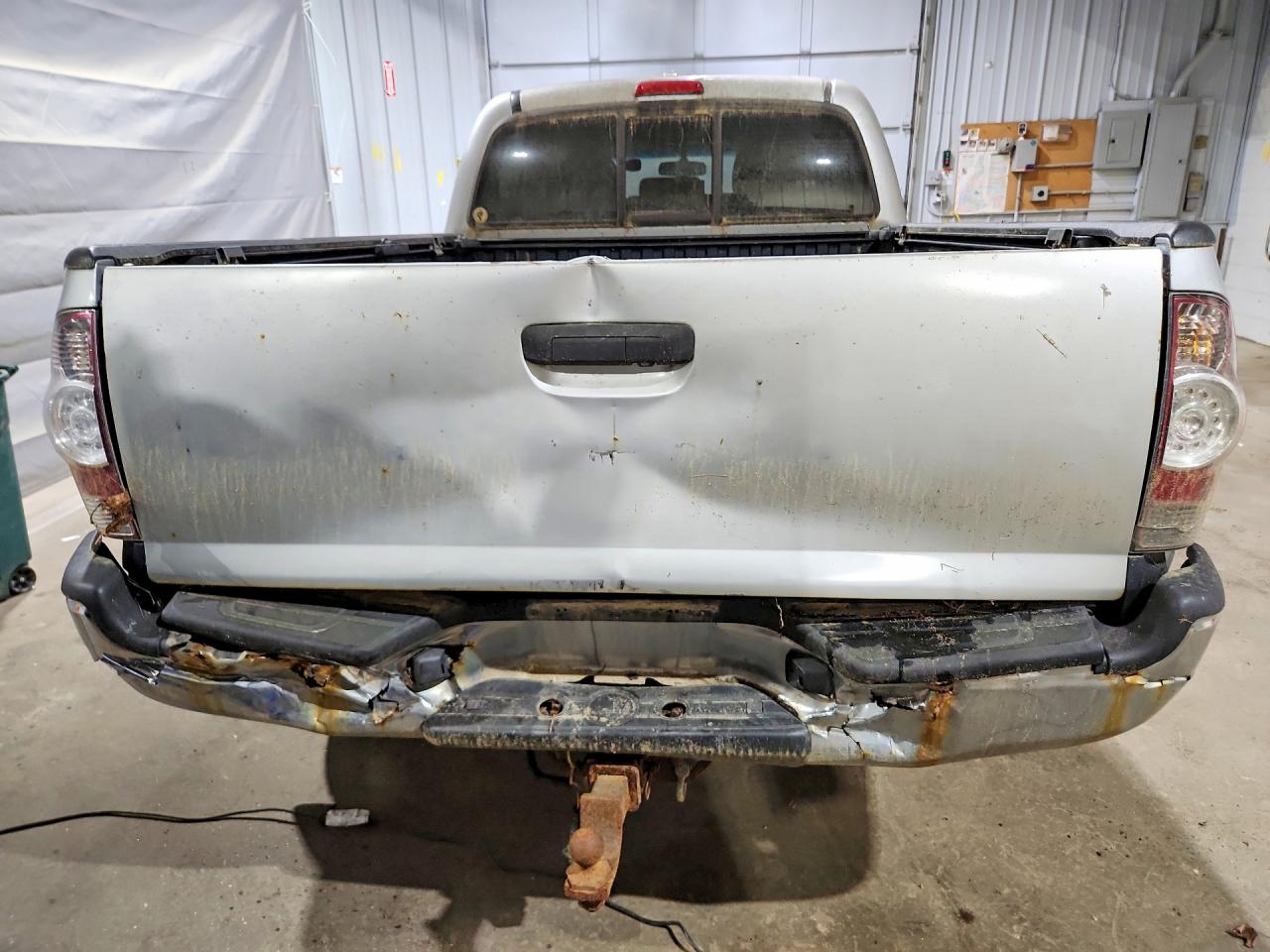 2009 Toyota Tacoma Double Cab Long Bed Silver vin: 3TMMU52N79M015293