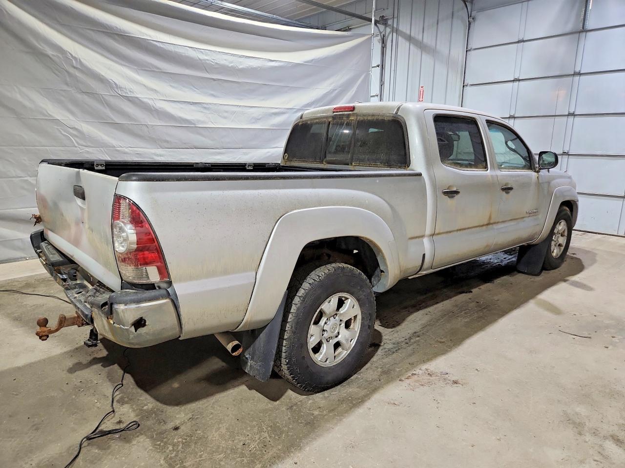 2009 Toyota Tacoma Double Cab Long Bed Silver vin: 3TMMU52N79M015293