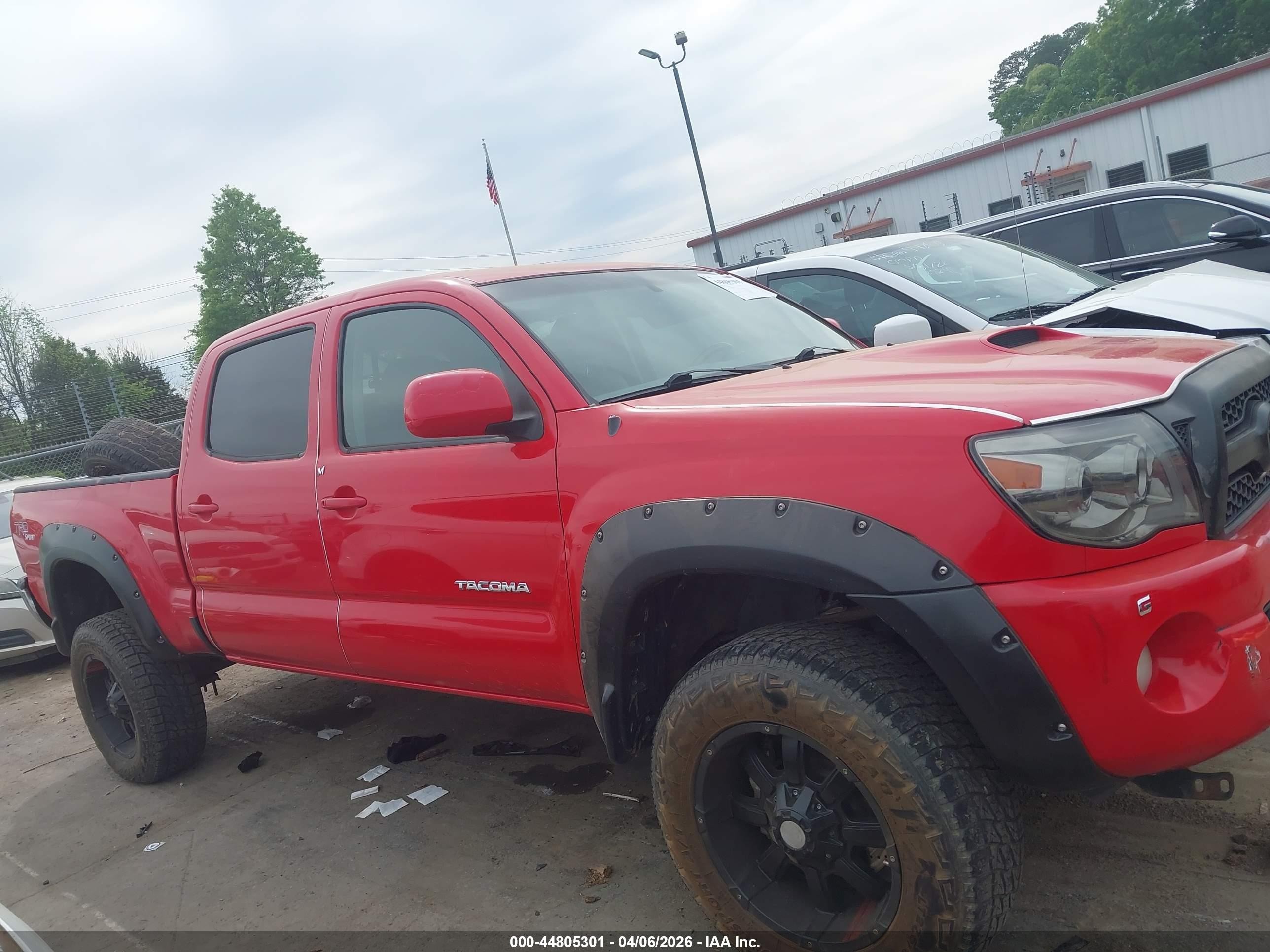 2007 Toyota Tacoma Base V6 Red vin: 3TMMU52N97M003742