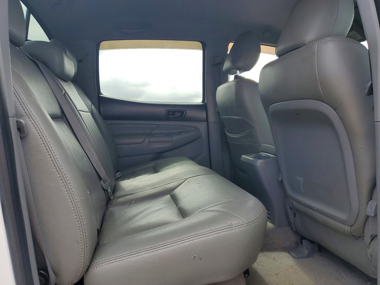 2009 Toyota Tacoma Double Cab Long Bed White vin: 3TMMU52NX9M014770