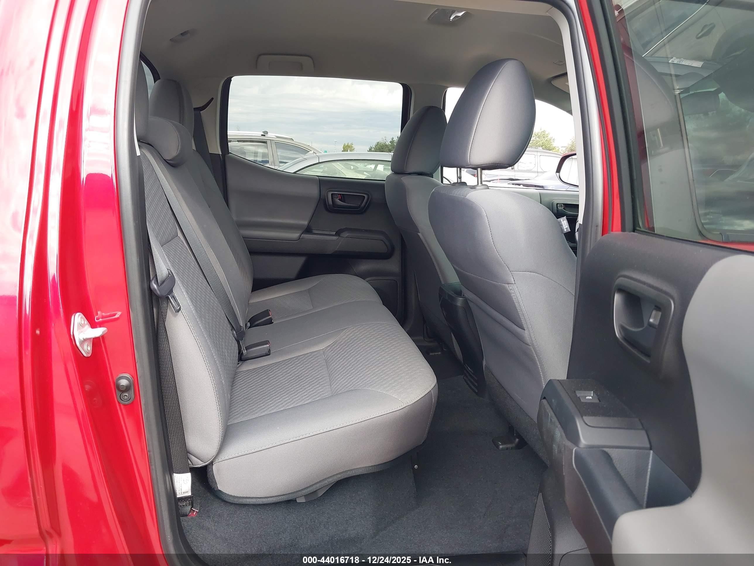 2021 Toyota Tacoma Sr Red vin: 3TYAX5GN1MT016424