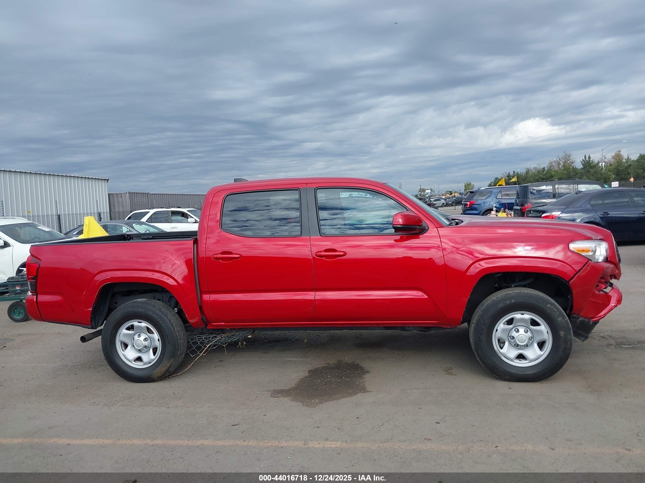 2021 Toyota Tacoma Sr Red vin: 3TYAX5GN1MT016424