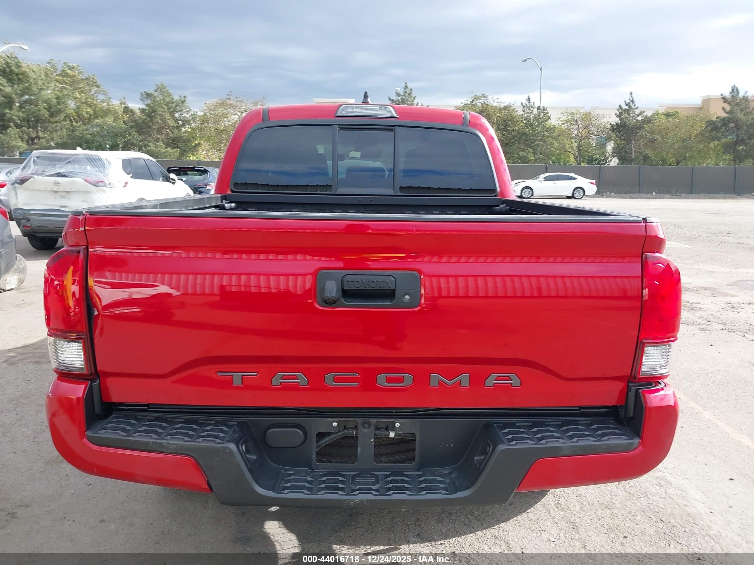2021 Toyota Tacoma Sr Red vin: 3TYAX5GN1MT016424