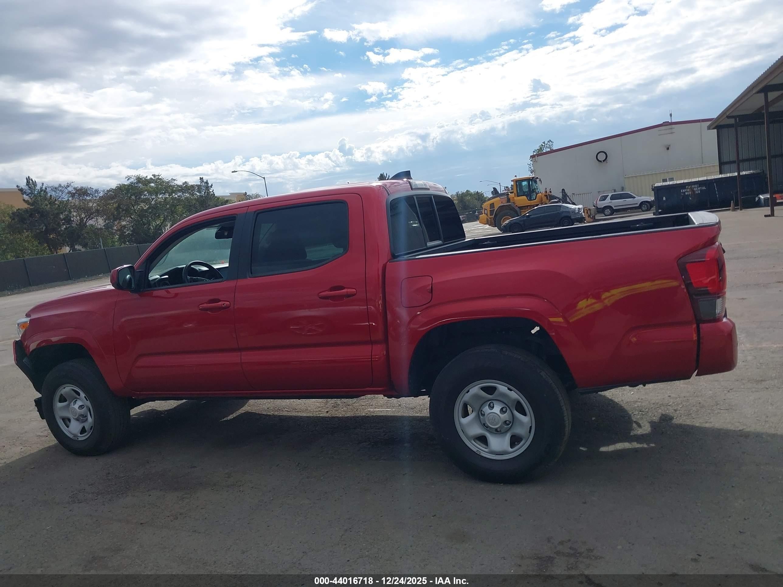 2021 Toyota Tacoma Sr Red vin: 3TYAX5GN1MT016424
