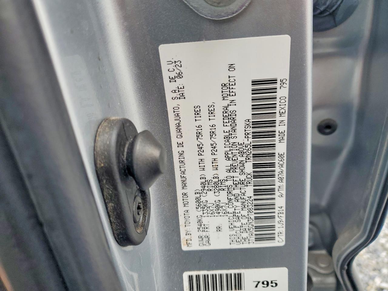 2023 Toyota Tacoma Sr Silver vin: 3TYAX5GN3PT083224