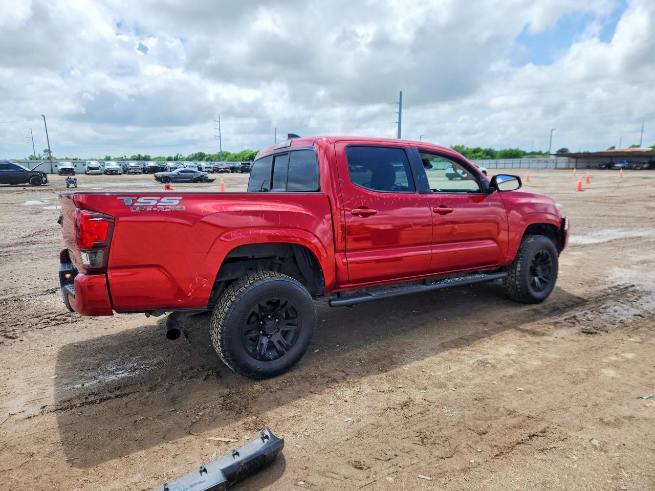 2022 Toyota Tacoma Sr Красный vin: 3TYAX5GN8NT047221