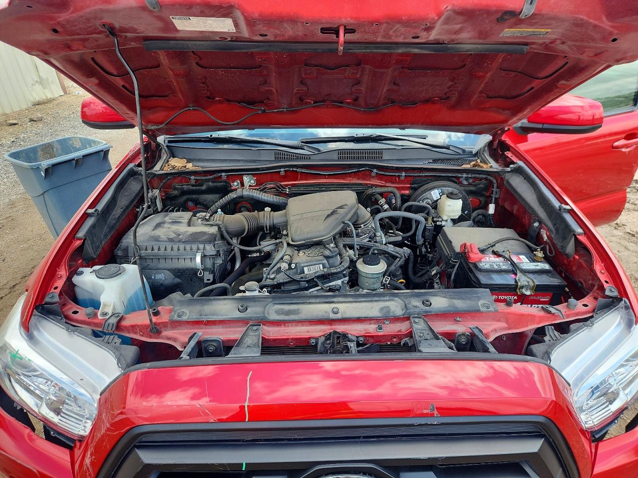 2022 Toyota Tacoma Sr Красный vin: 3TYAX5GN8NT047221