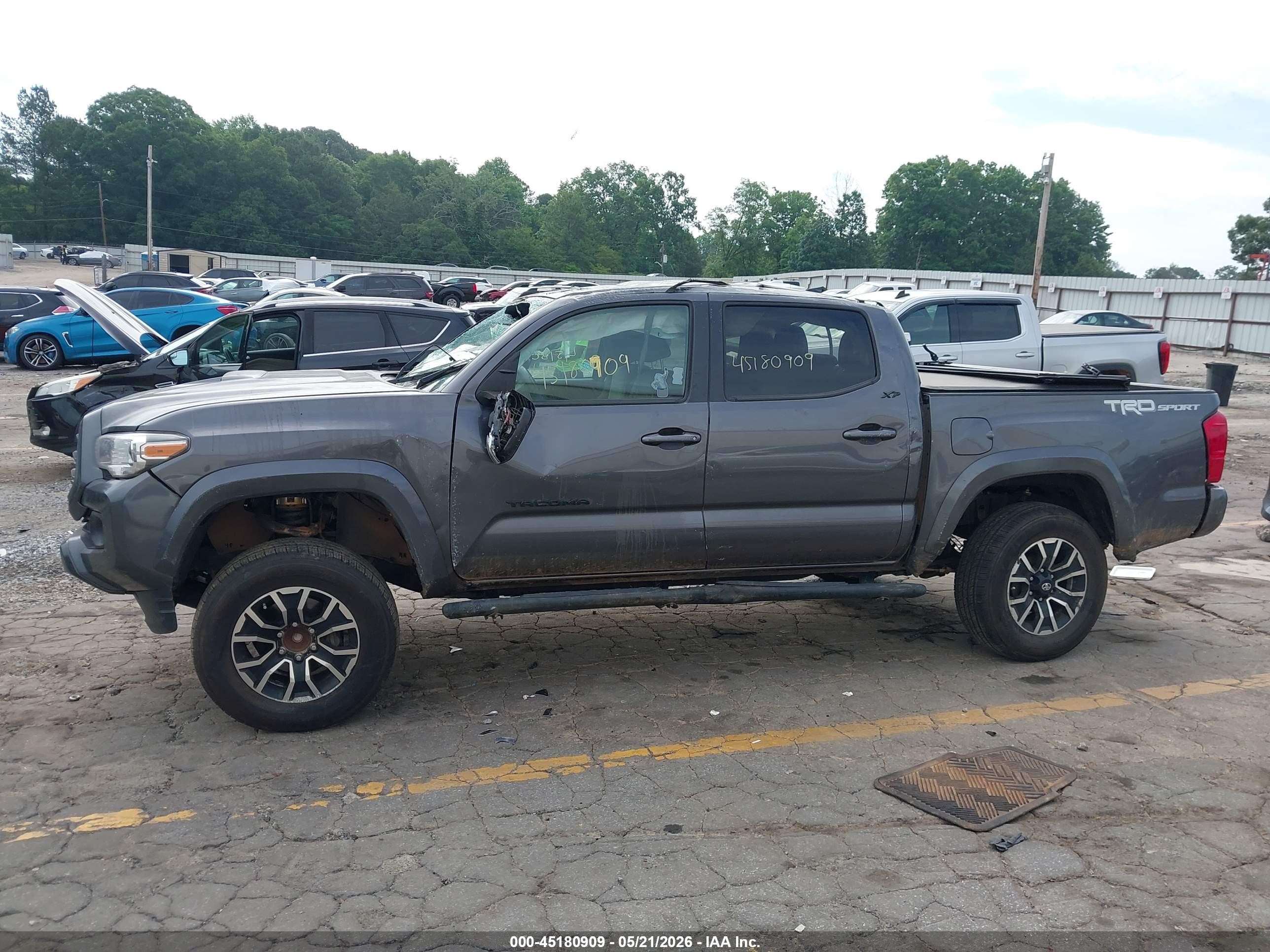 2022 Toyota Tacoma Trd Sport Gray vin: 3TYAZ5CN3NT016720
