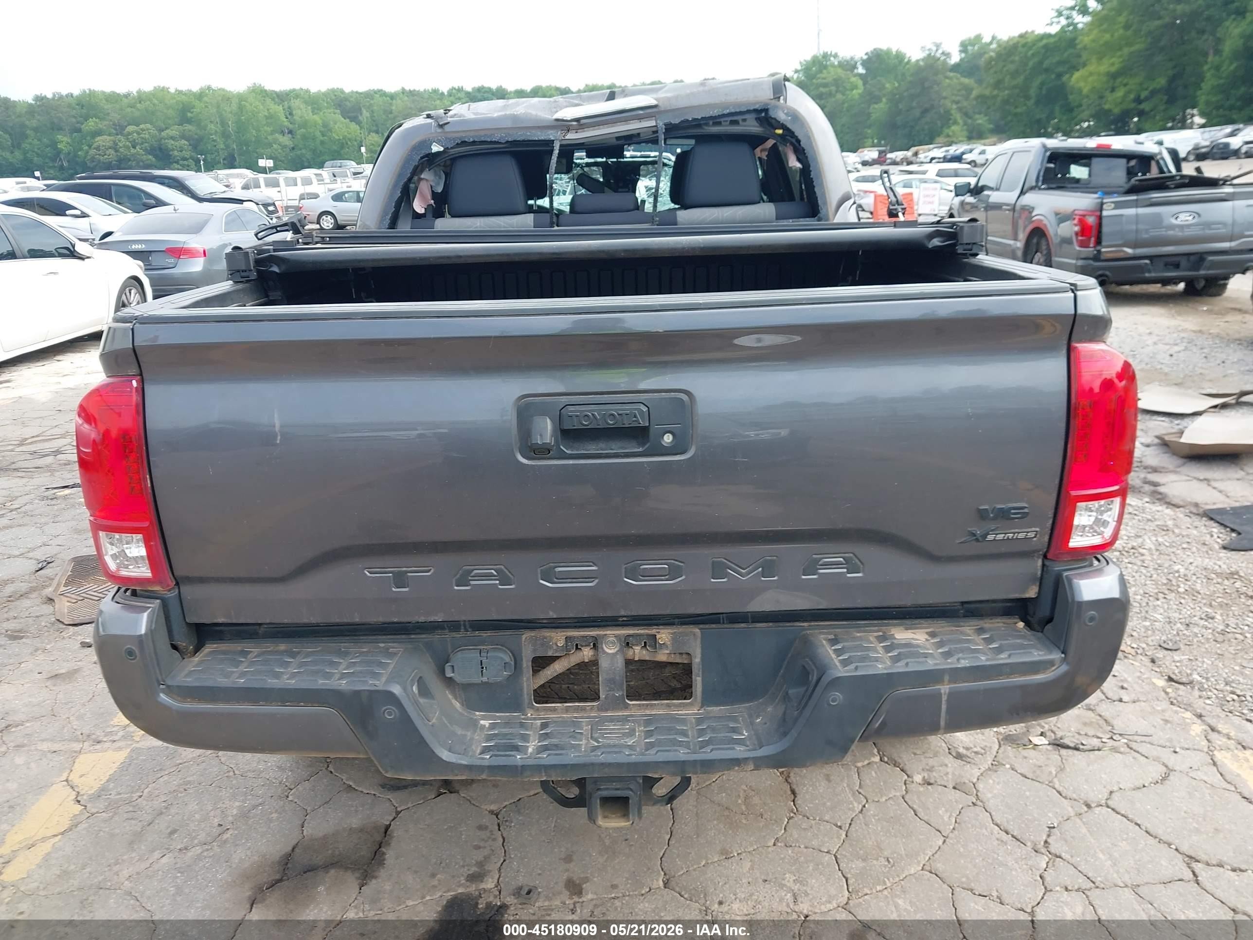 2022 Toyota Tacoma Trd Sport Gray vin: 3TYAZ5CN3NT016720