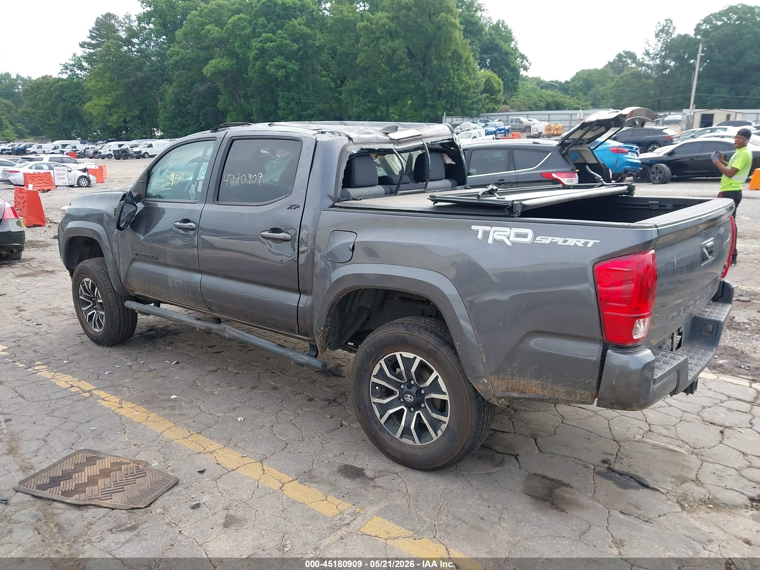 2022 Toyota Tacoma Trd Sport Gray vin: 3TYAZ5CN3NT016720