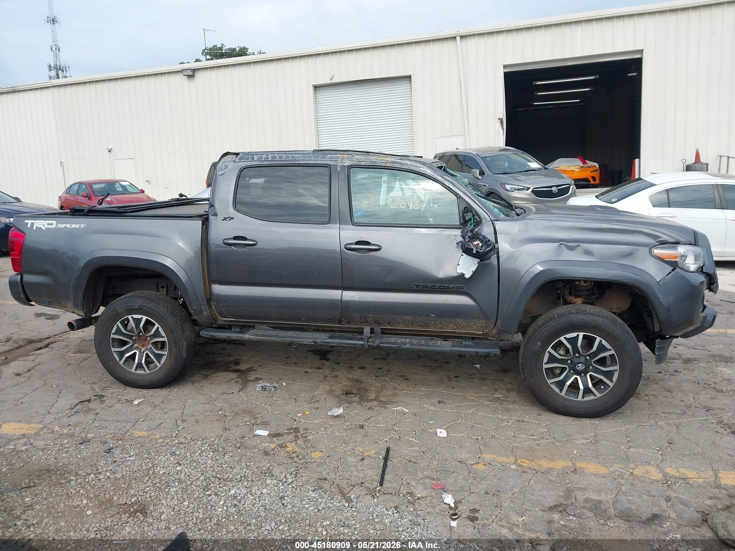2022 Toyota Tacoma Trd Sport Gray vin: 3TYAZ5CN3NT016720