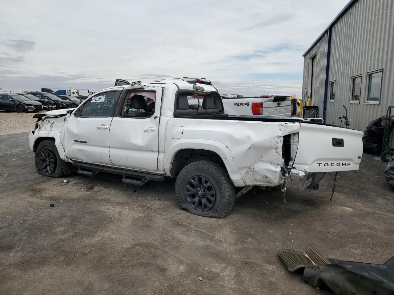 2023 Toyota Tacoma Sr5 V6 Белый vin: 3TYAZ5CN4PT039863 Damage: Rear Glass, Broken, Replacement Required