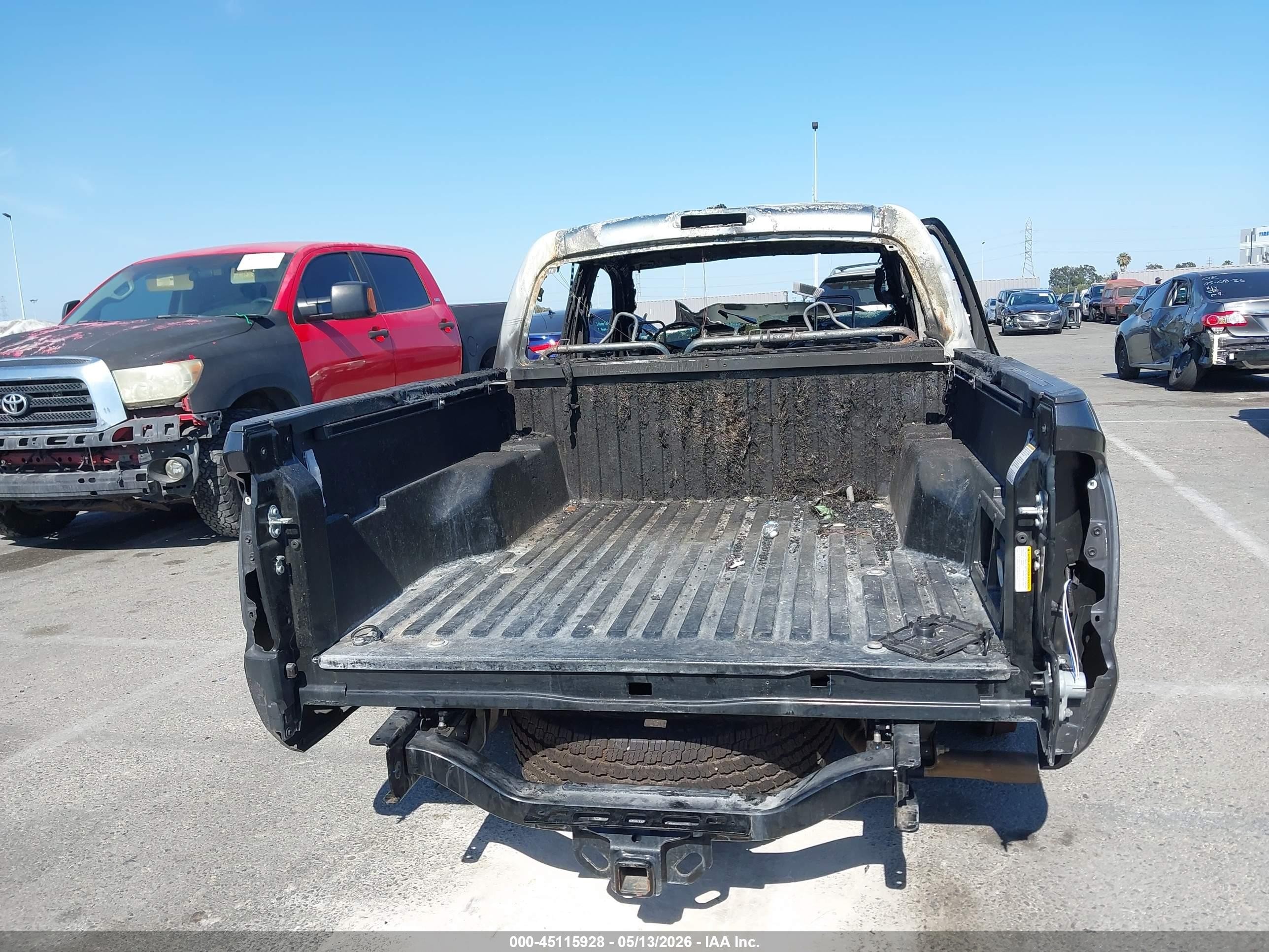2023 Toyota Tacoma Trd Off Road Черный vin: 3TYCZ5AN3PT173159
