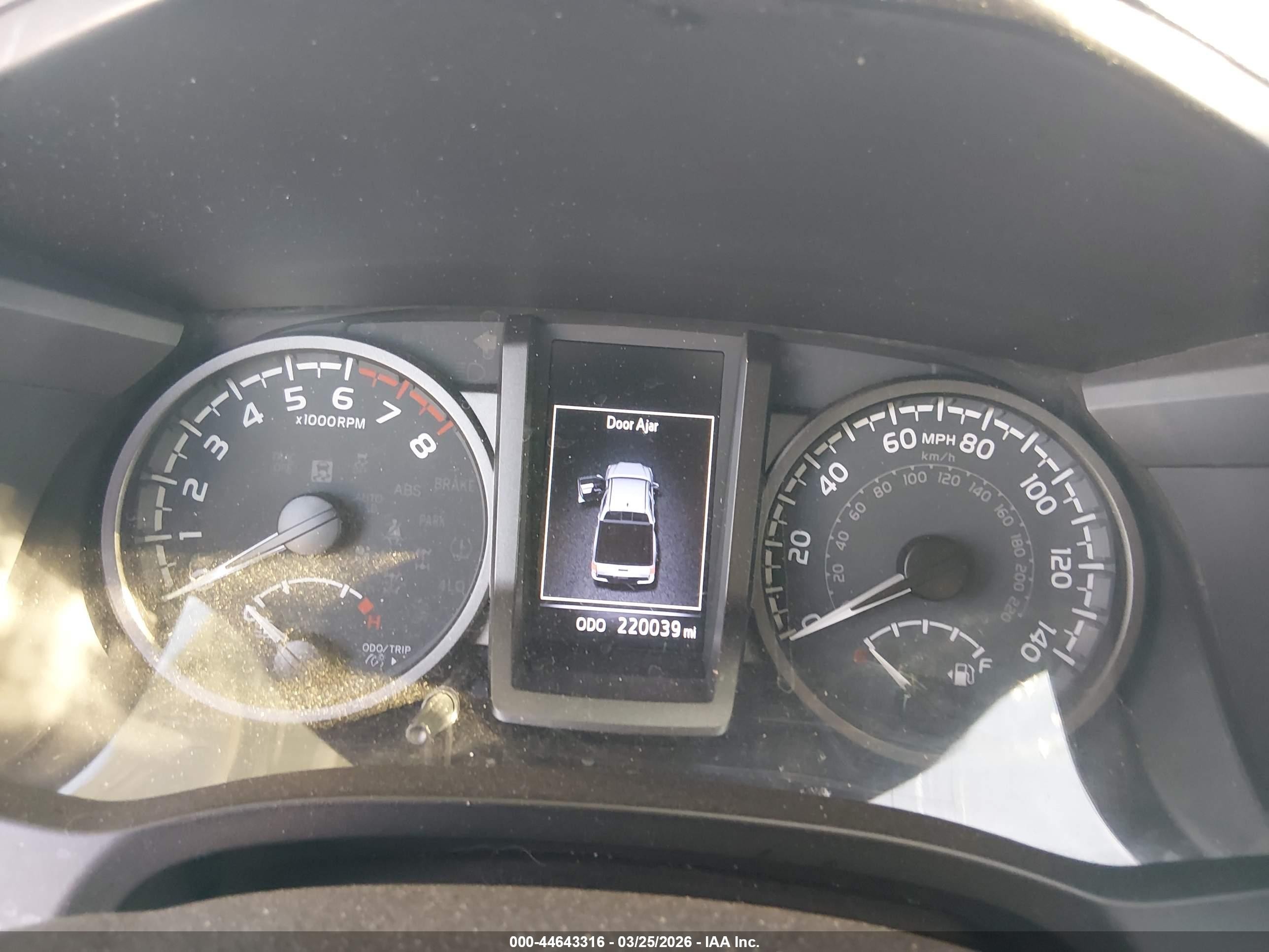 2021 Toyota Tacoma Trd Sport White vin: 3TYCZ5AN4MT033617