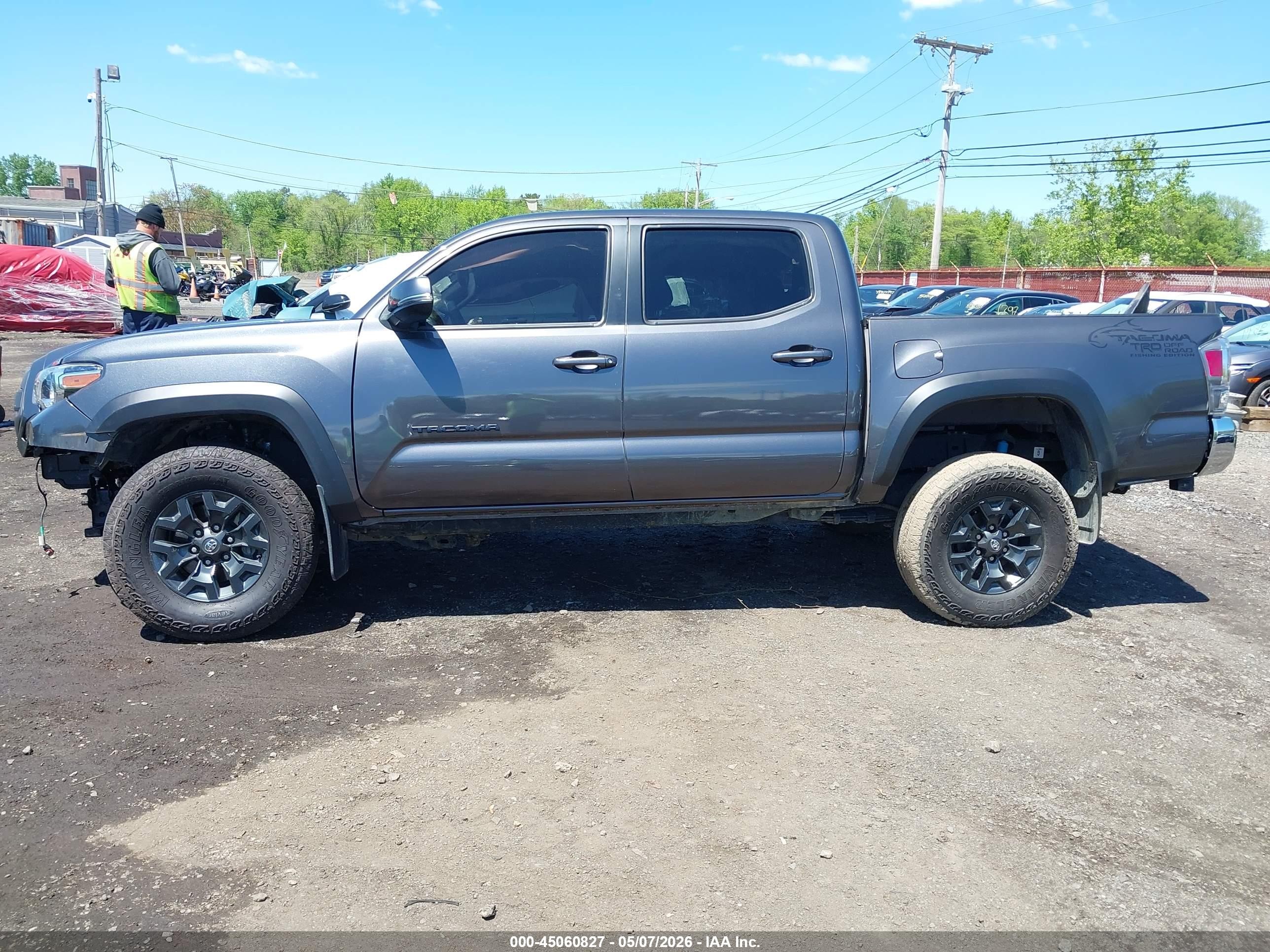 2023 Toyota Tacoma Trd Off Road Серый vin: 3TYCZ5AN5PT128353
