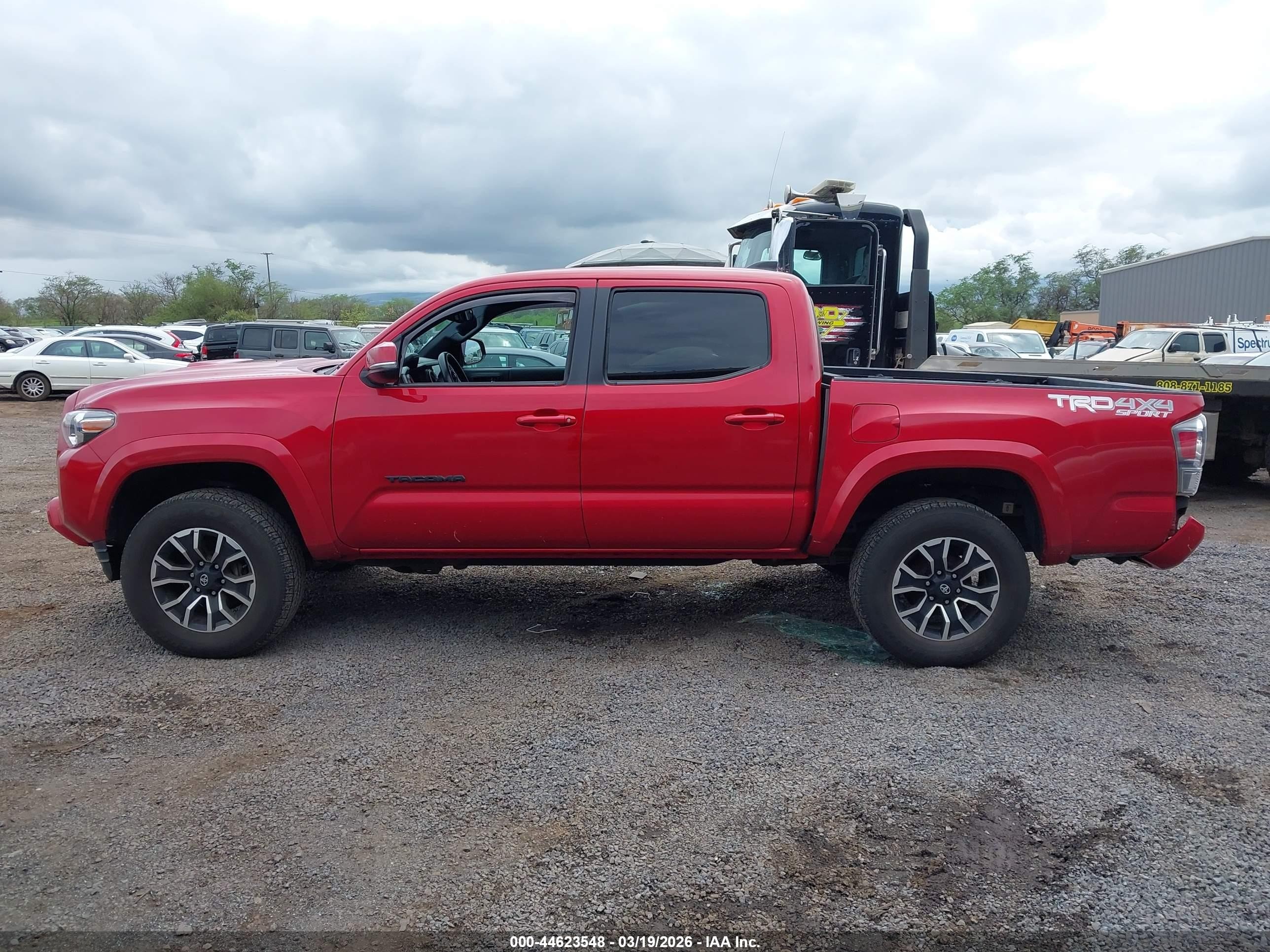 2021 Toyota Tacoma Sr V6/sr5 V6/trd Off-road/trd Pro/trd Sport Красный vin: 3TYCZ5AN6MT052699