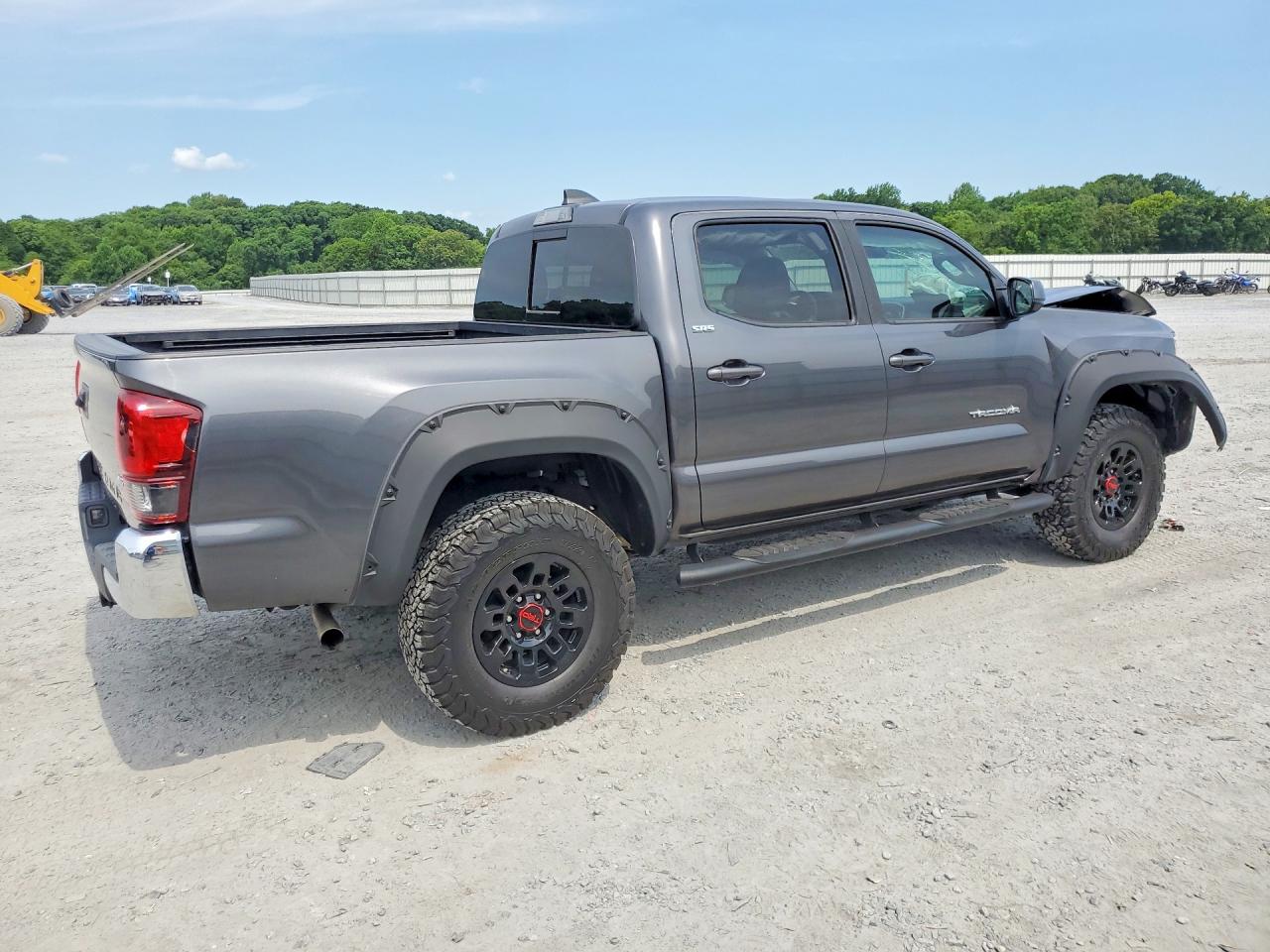 2020 Toyota Tacoma Sr5 V6 Silver vin: 3TYCZ5AN8LT007150