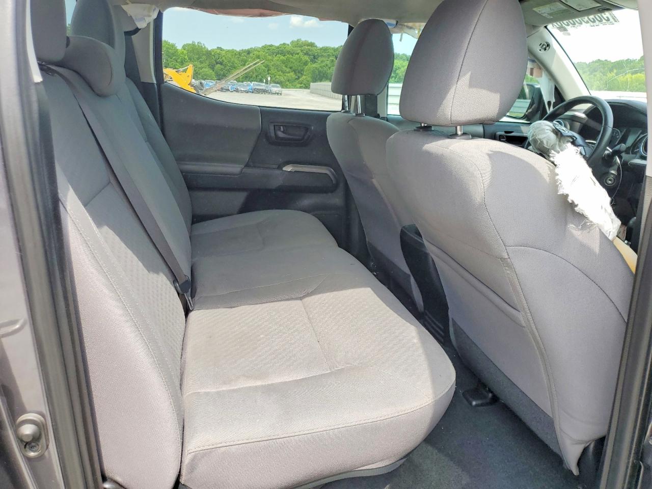 2020 Toyota Tacoma Sr5 V6 Silver vin: 3TYCZ5AN8LT007150