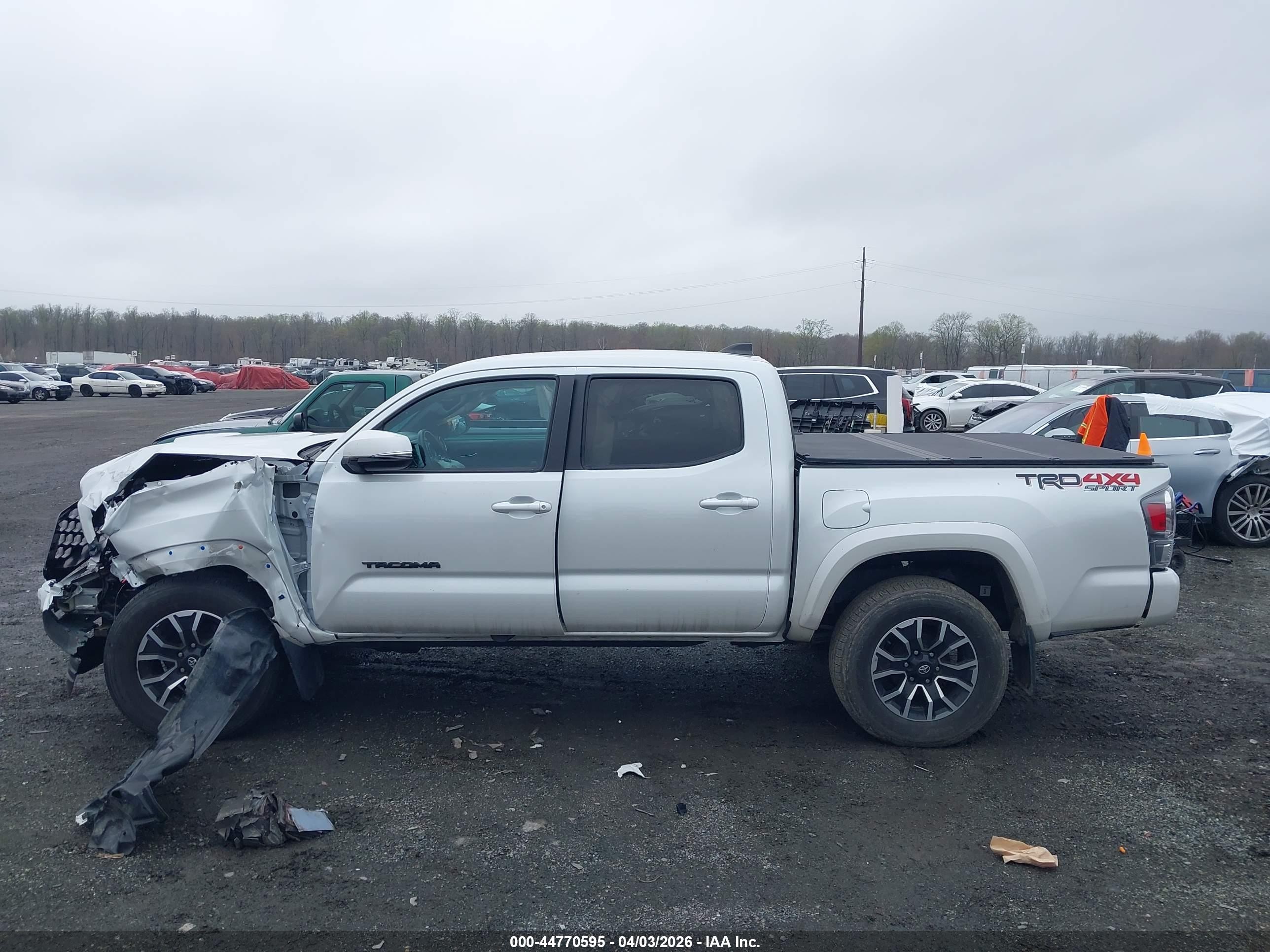 2022 Toyota Tacoma Trd Sport White vin: 3TYCZ5AN9NT100908