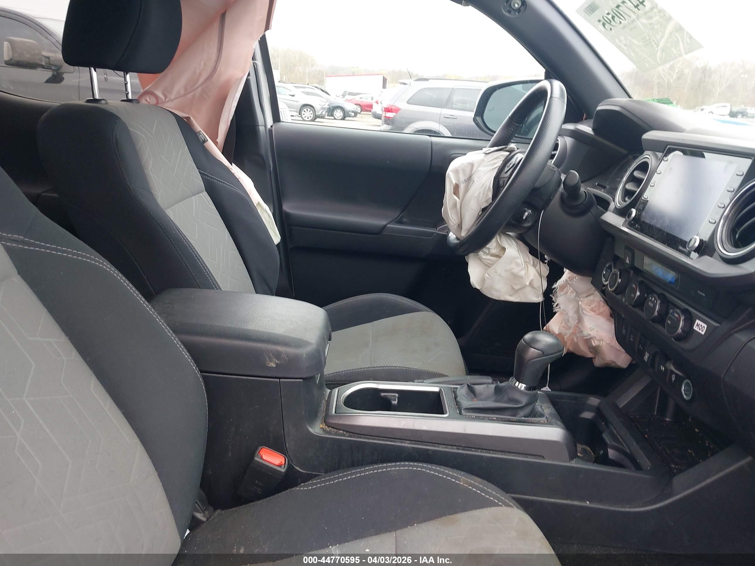 2022 Toyota Tacoma Trd Sport White vin: 3TYCZ5AN9NT100908