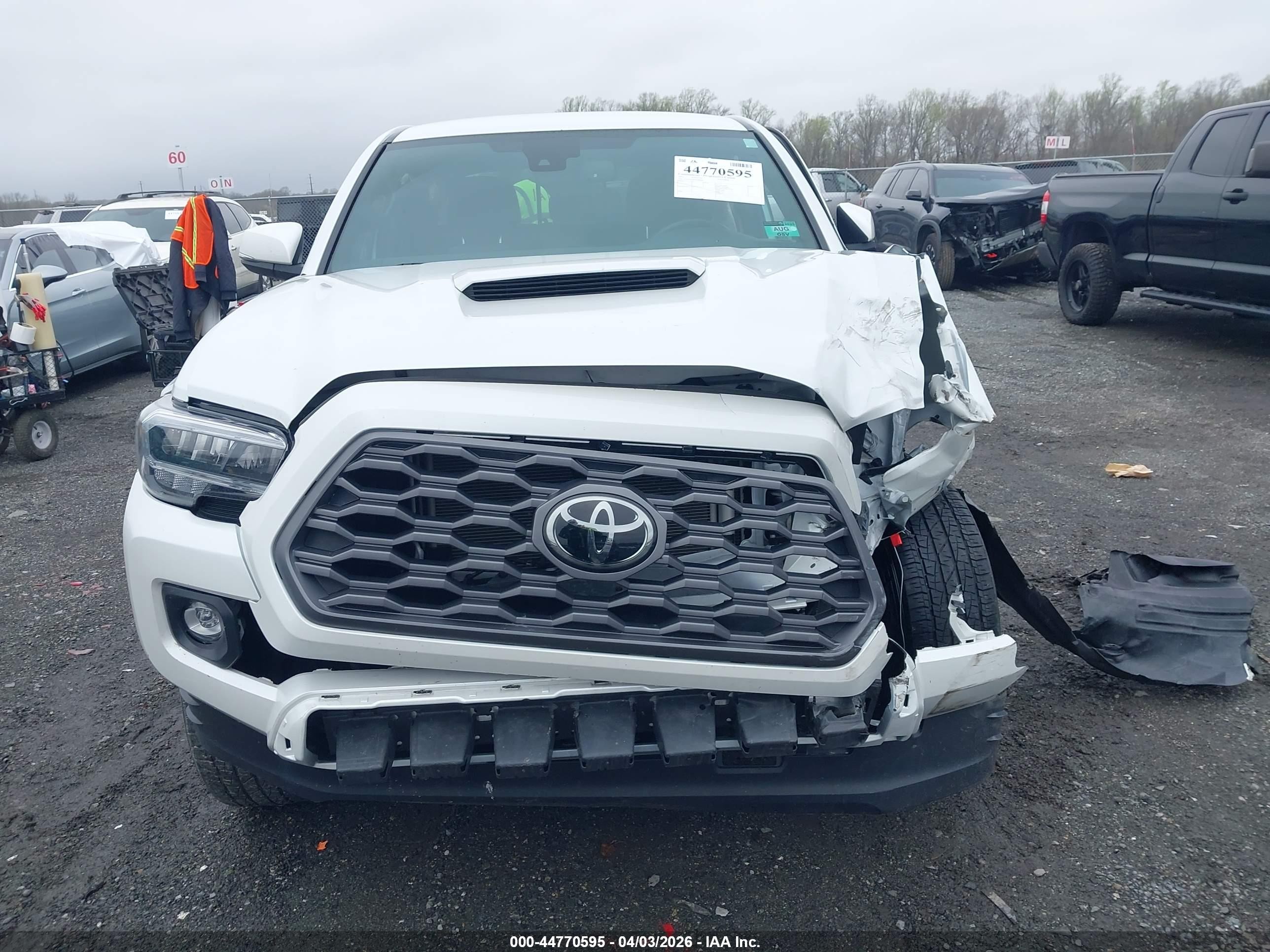 2022 Toyota Tacoma Trd Sport White vin: 3TYCZ5AN9NT100908