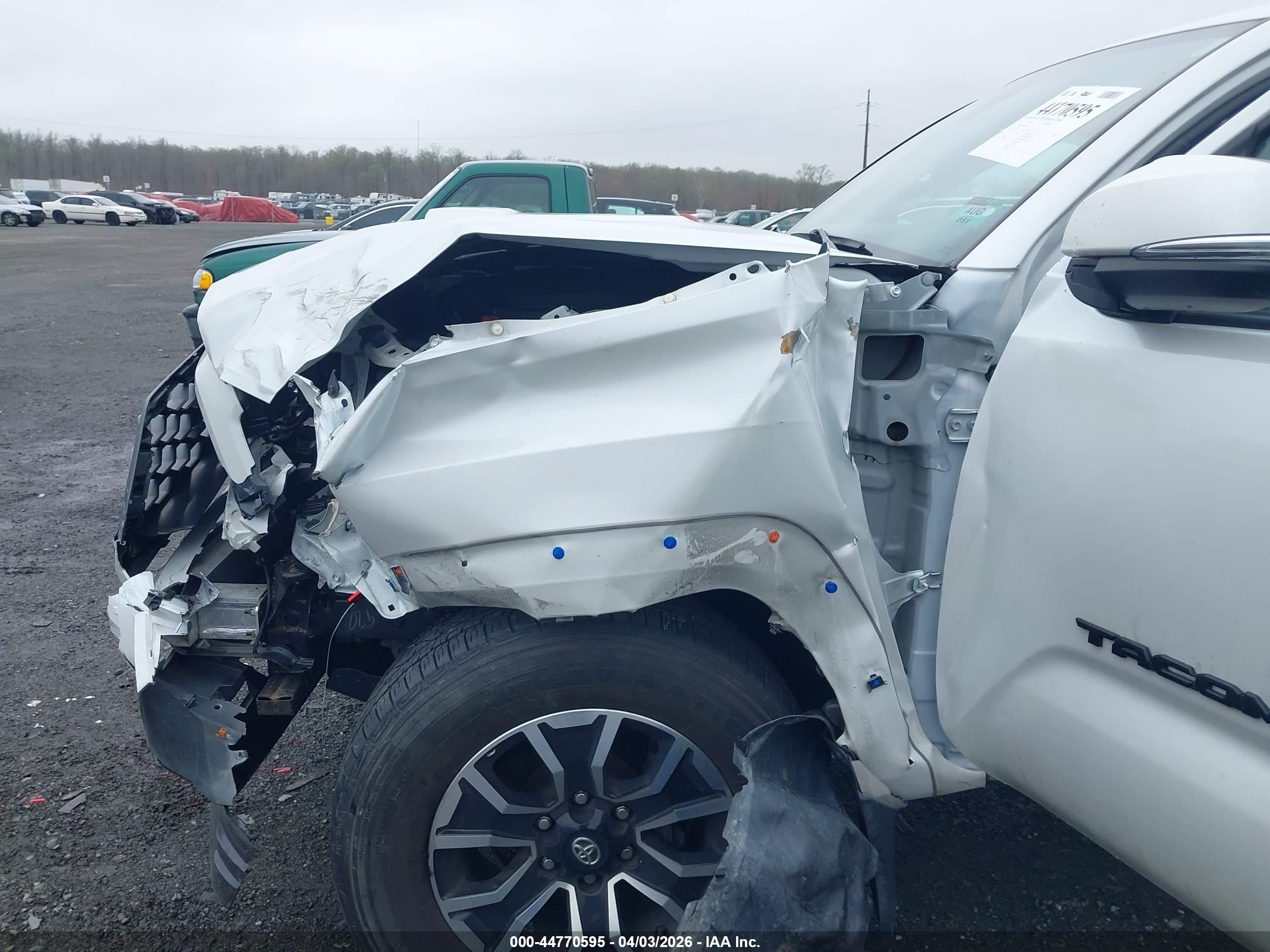 2022 Toyota Tacoma Trd Sport White vin: 3TYCZ5AN9NT100908