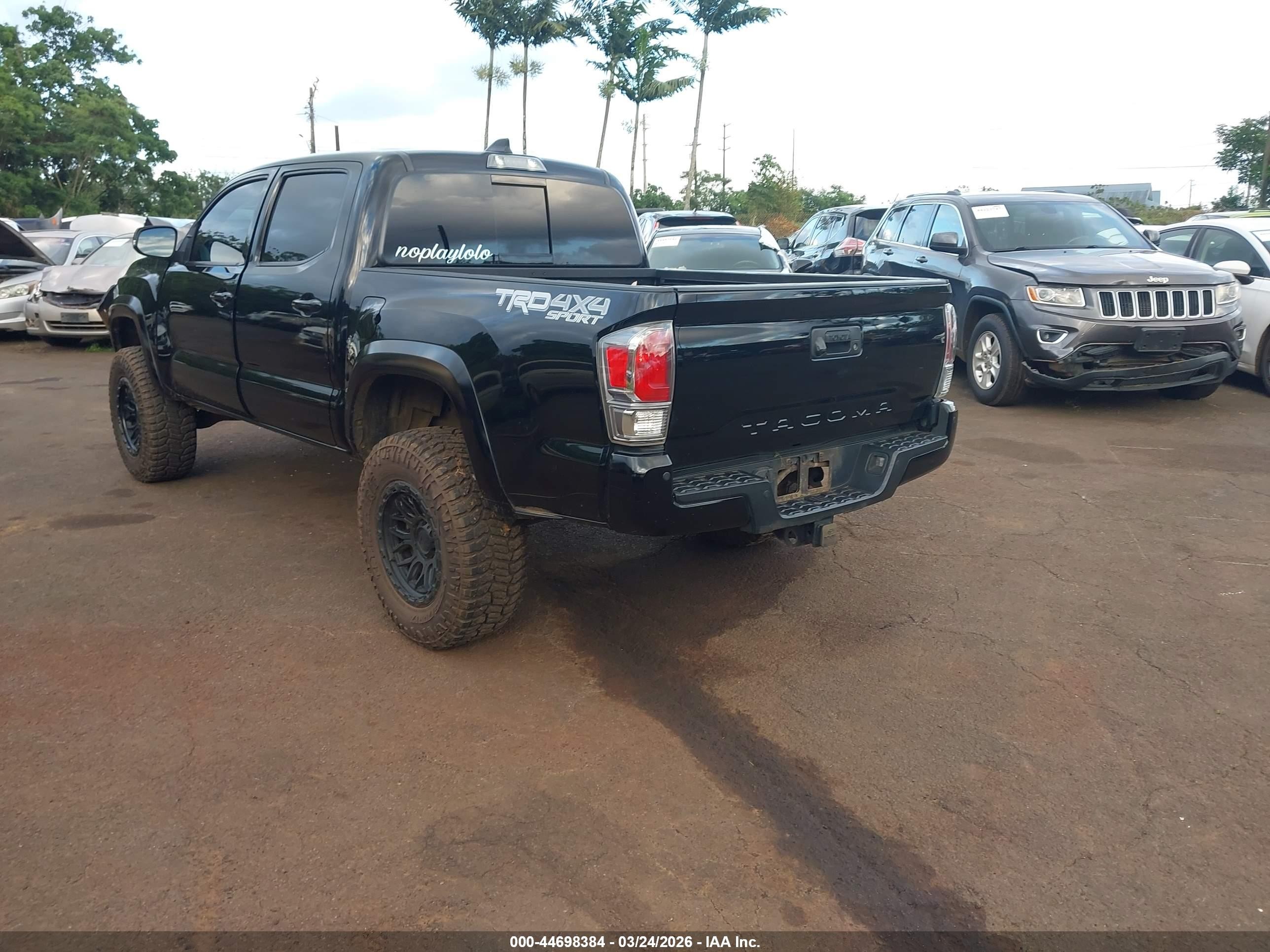 2022 Toyota Tacoma Black vin: 3TYCZ5ANXNT063870