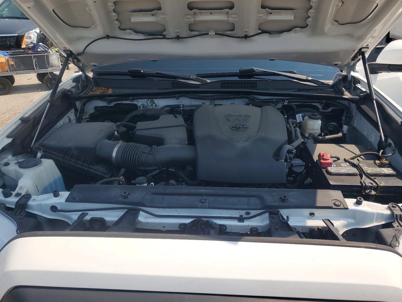 2022 Toyota Tacoma Trd Sport White vin: 3TYCZ5ANXNT086100