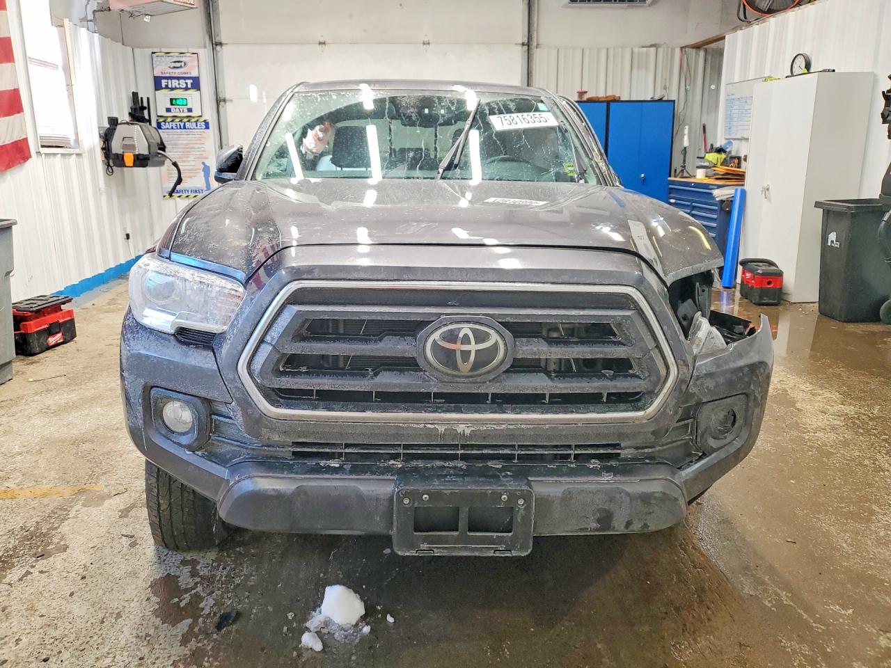 2023 Toyota Tacoma Double Cab Gray vin: 3TYCZ5ANXPT142524
