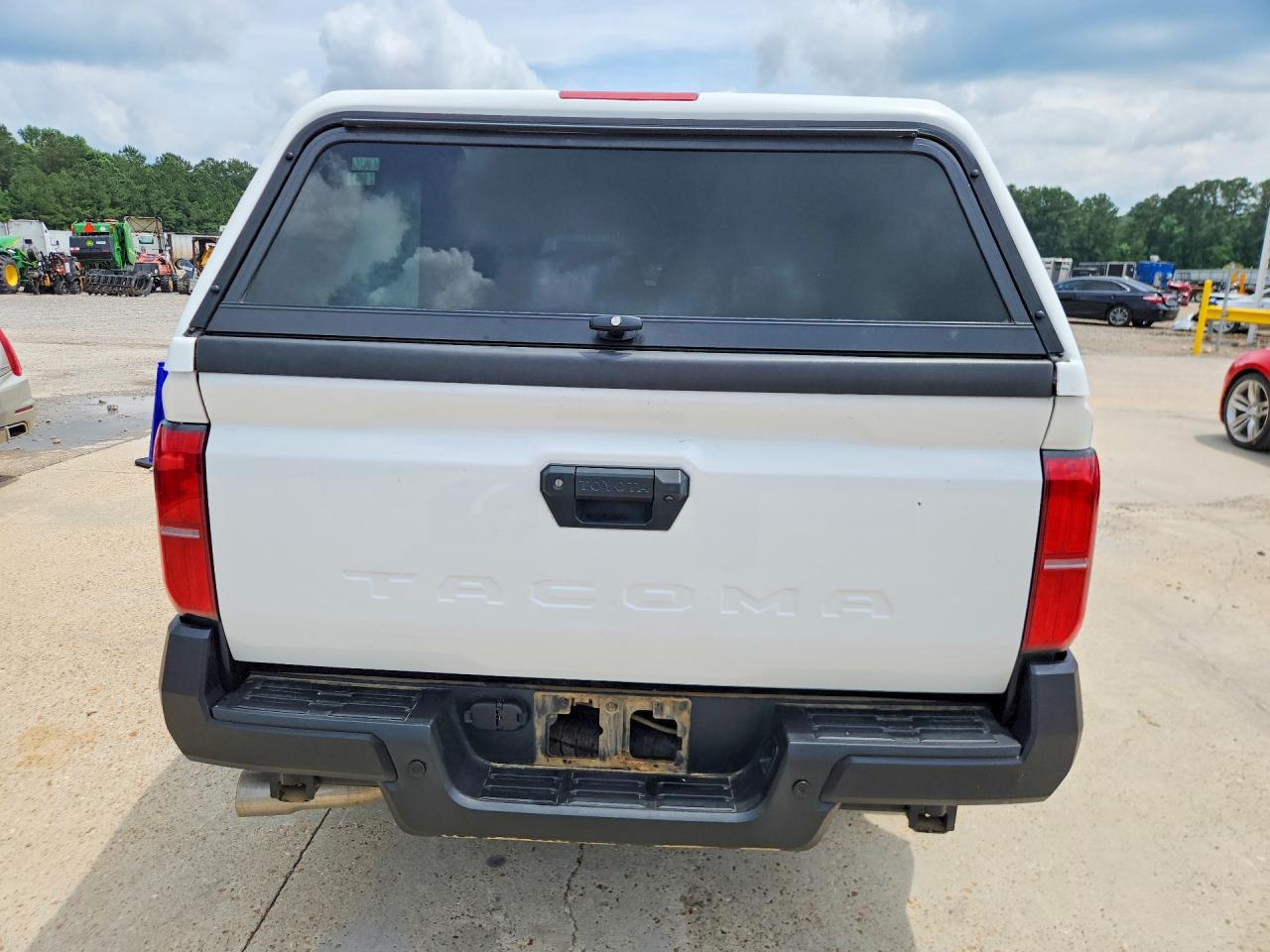 2024 Toyota Tacoma Sr White vin: 3TYJDAHN2RT006623