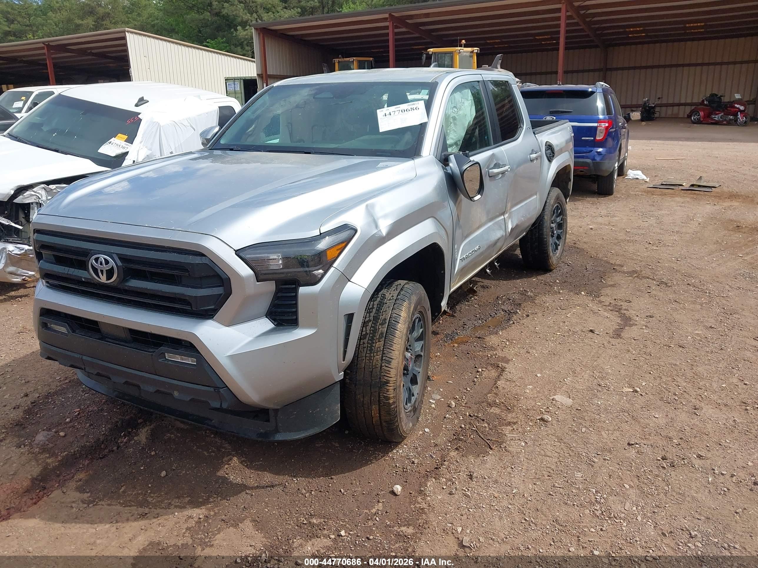 2024 Toyota Tacoma Sr5 Серебряный vin: 3TYKB5FN3RT012113
