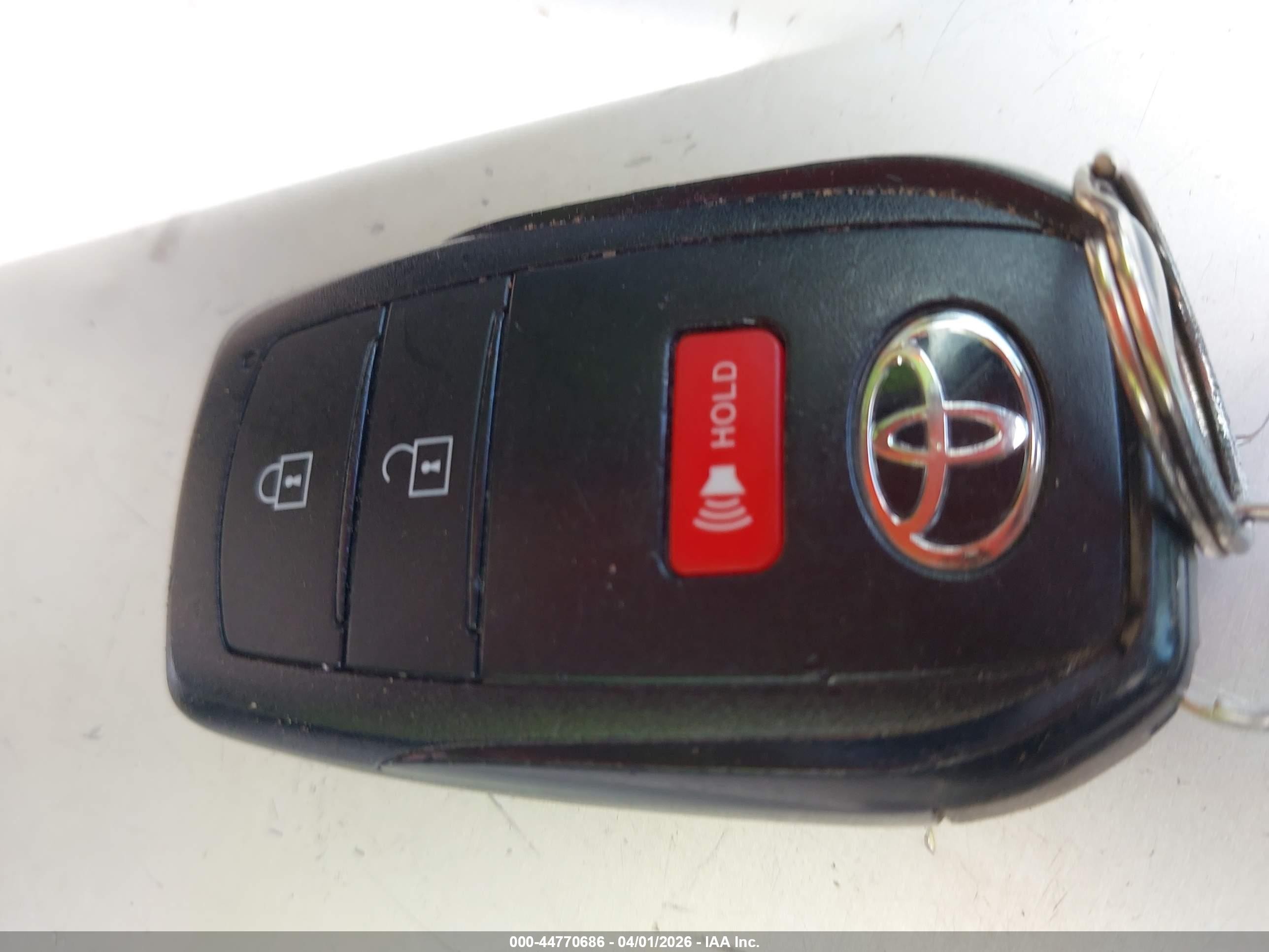 2024 Toyota Tacoma Sr5 Серебряный vin: 3TYKB5FN3RT012113