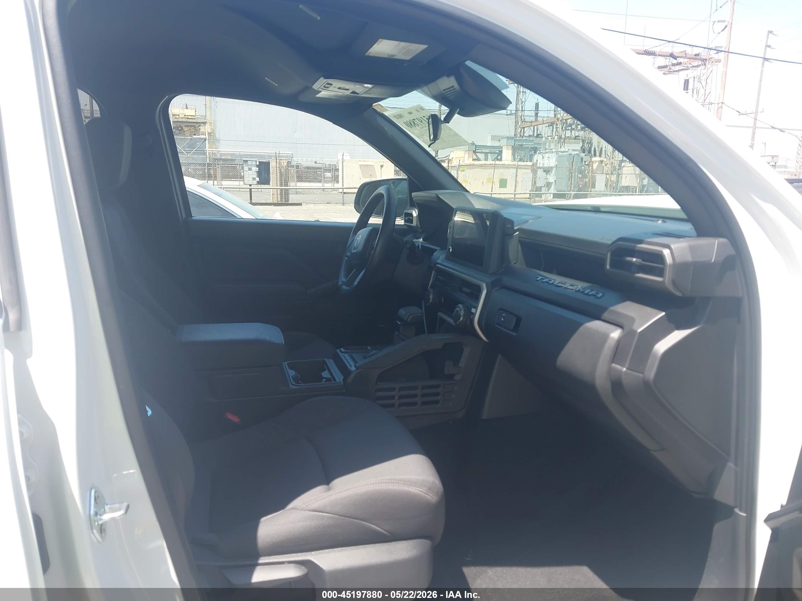 2024 Toyota Tacoma Sr Белый vin: 3TYKD5HN1RT006771