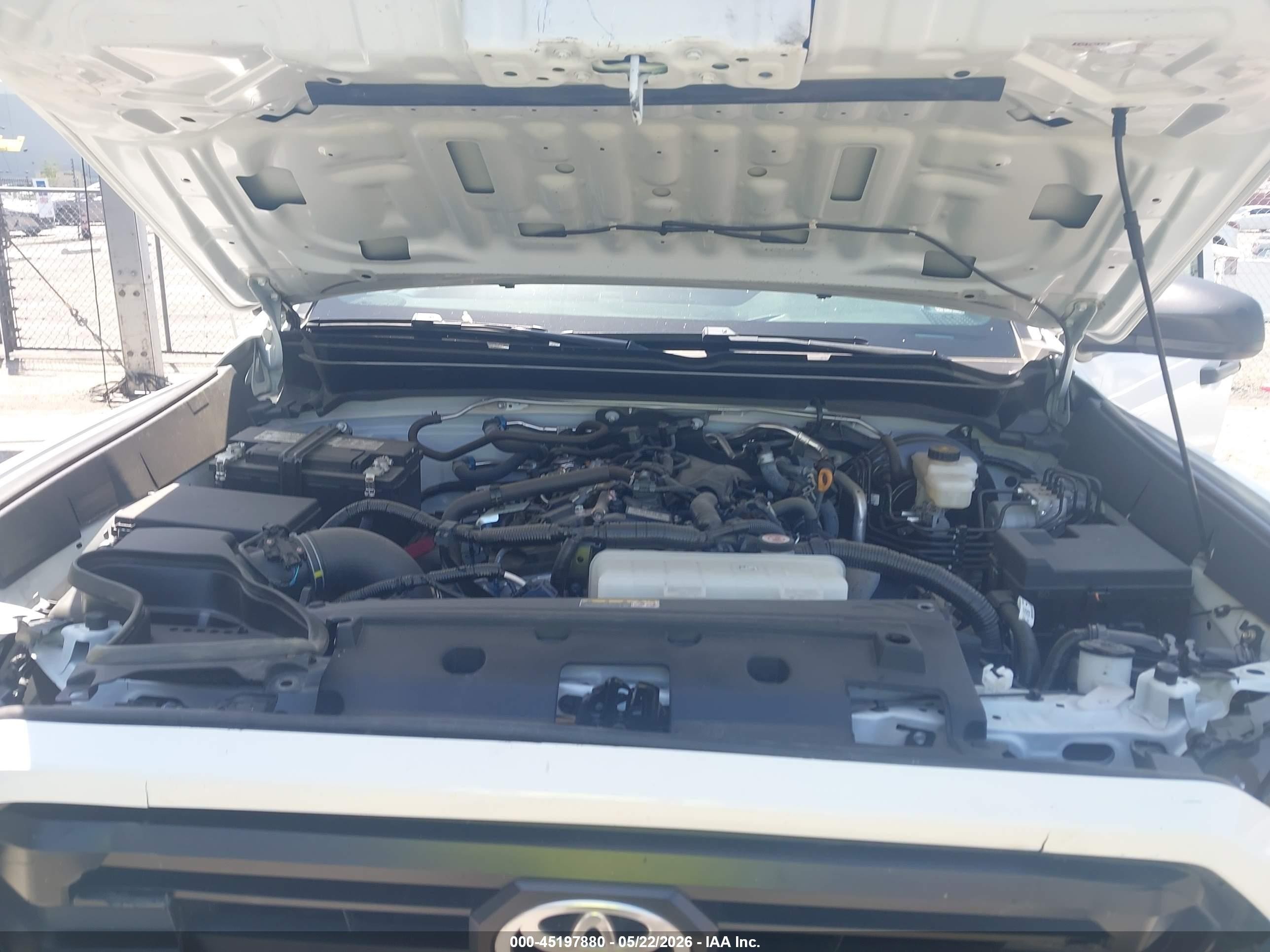 2024 Toyota Tacoma Sr Белый vin: 3TYKD5HN1RT006771
