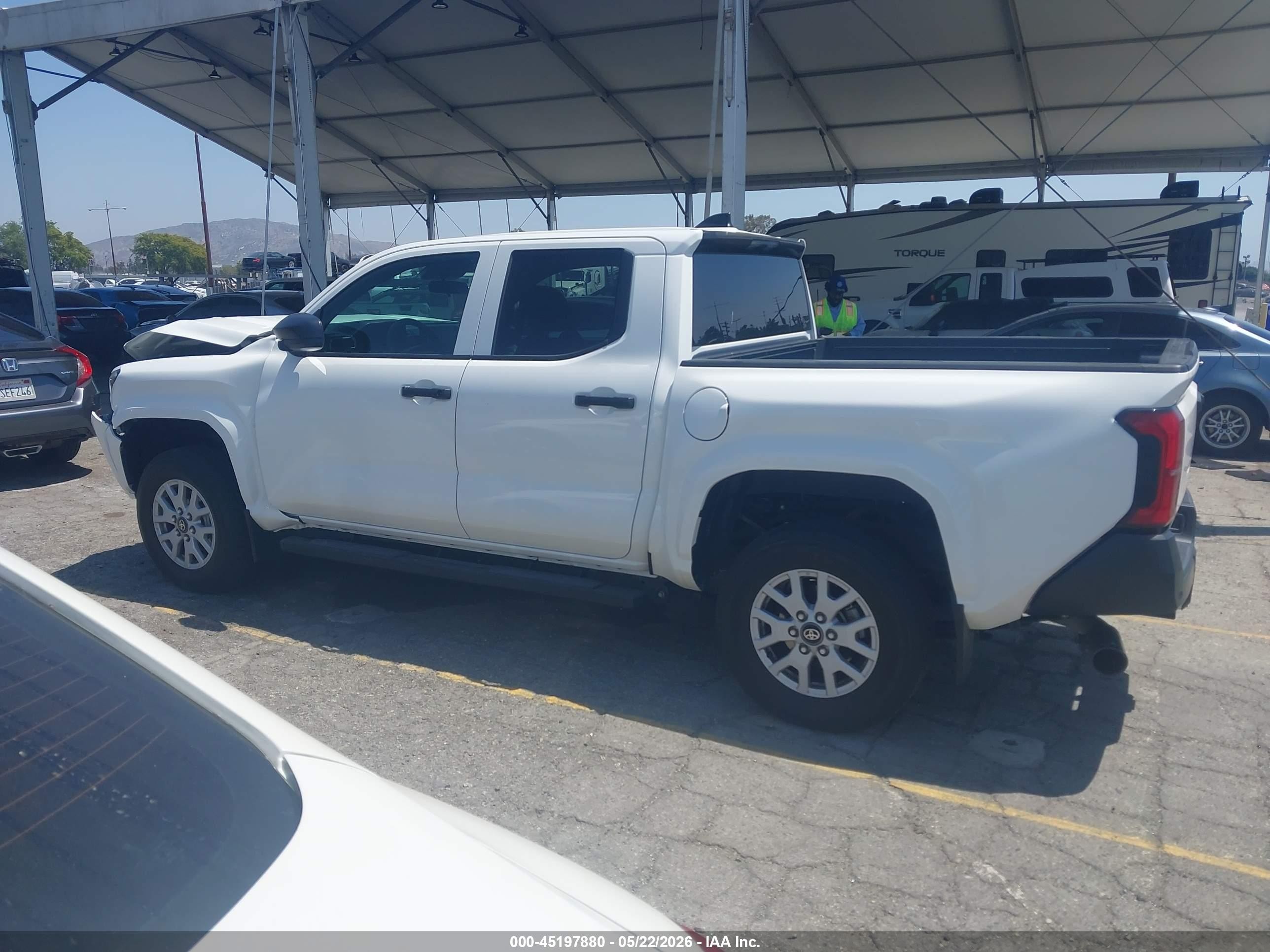 2024 Toyota Tacoma Sr Белый vin: 3TYKD5HN1RT006771