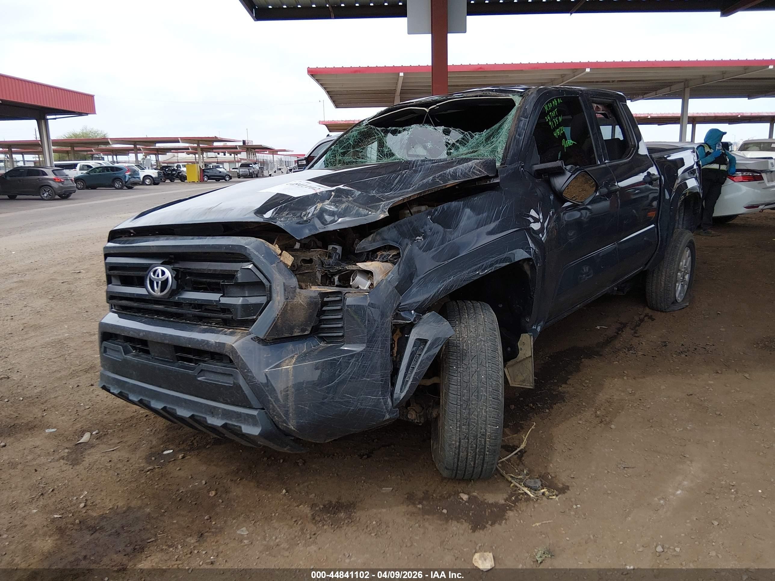 2024 Toyota Tacoma Sr Серый vin: 3TYKD5HNXRT009135