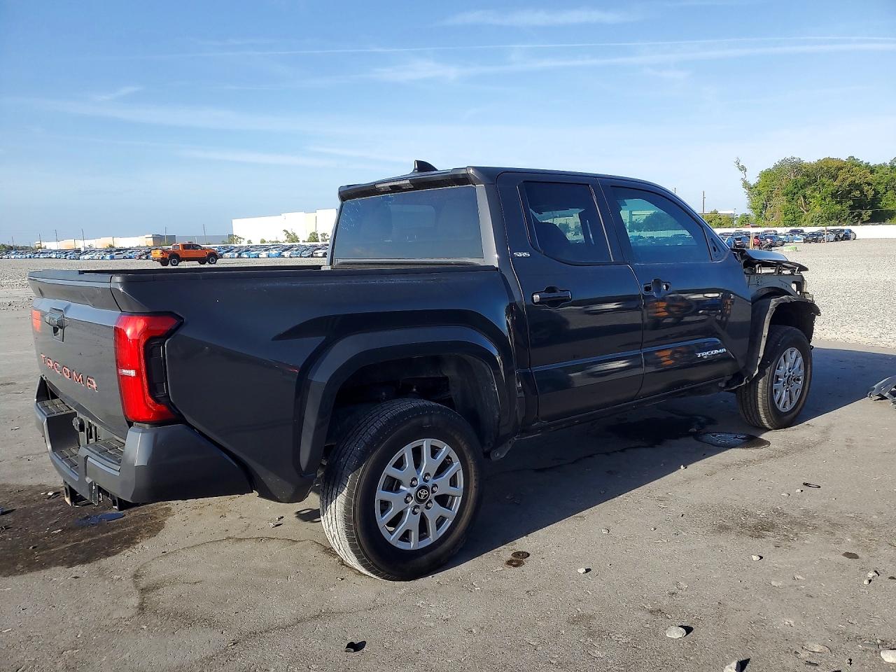 2024 Toyota Tacoma Sr5 Gray vin: 3TYLB5JN2RT034888