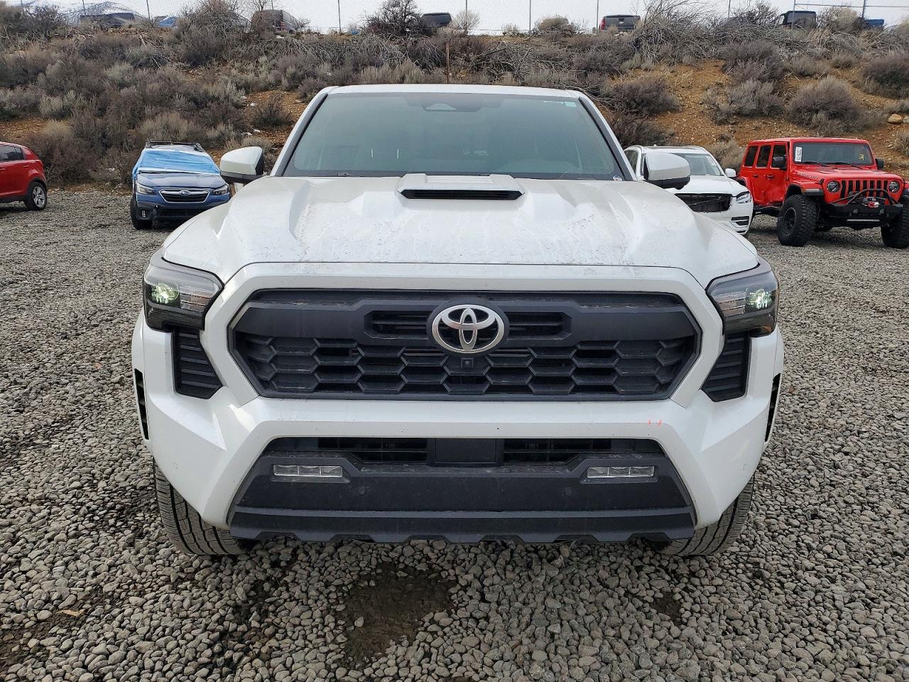 2024 Toyota Tacoma Trd Sport White vin: 3TYLB5JN6RT047482