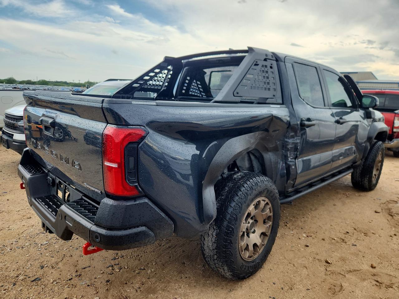 2025 Toyota Tacoma Trailhunter Hv Black vin: 3TYLC5LN6ST043657