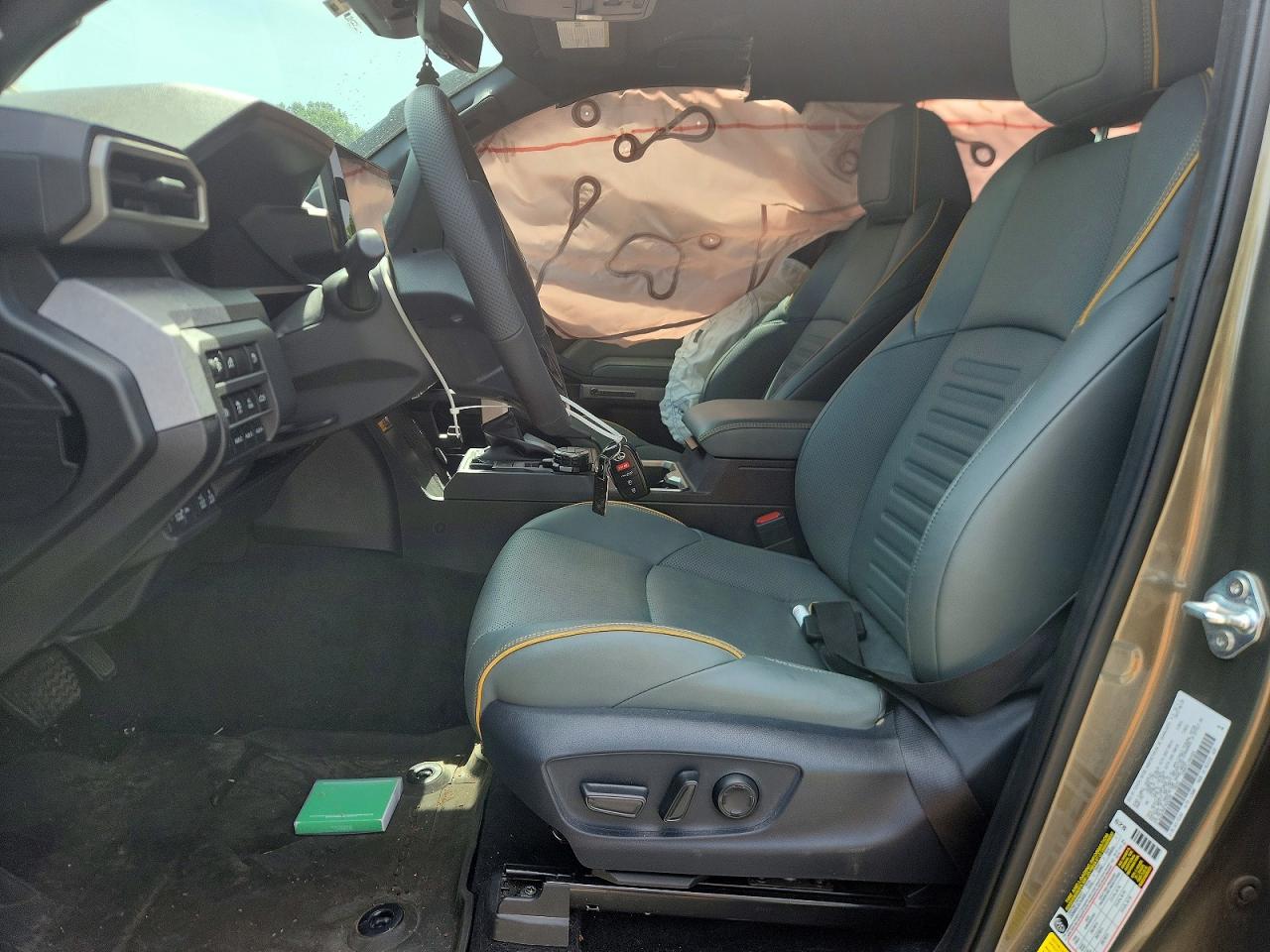 2025 Toyota Tacoma Trailhunter Hv Green vin: 3TYLC5LNXST036338
