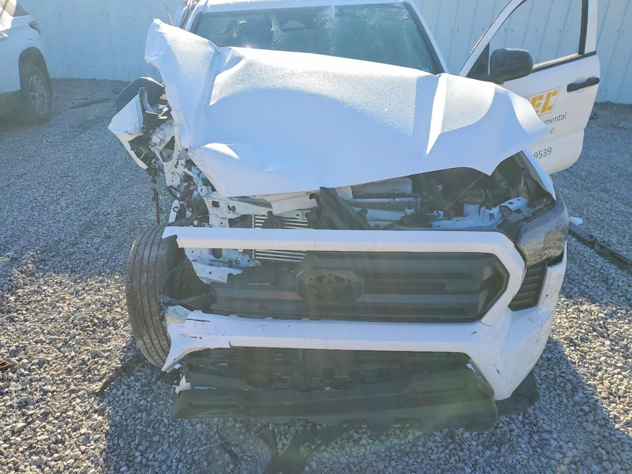 2025 Toyota Tacoma Double Cab White vin: 3TYLD5KN0ST013858