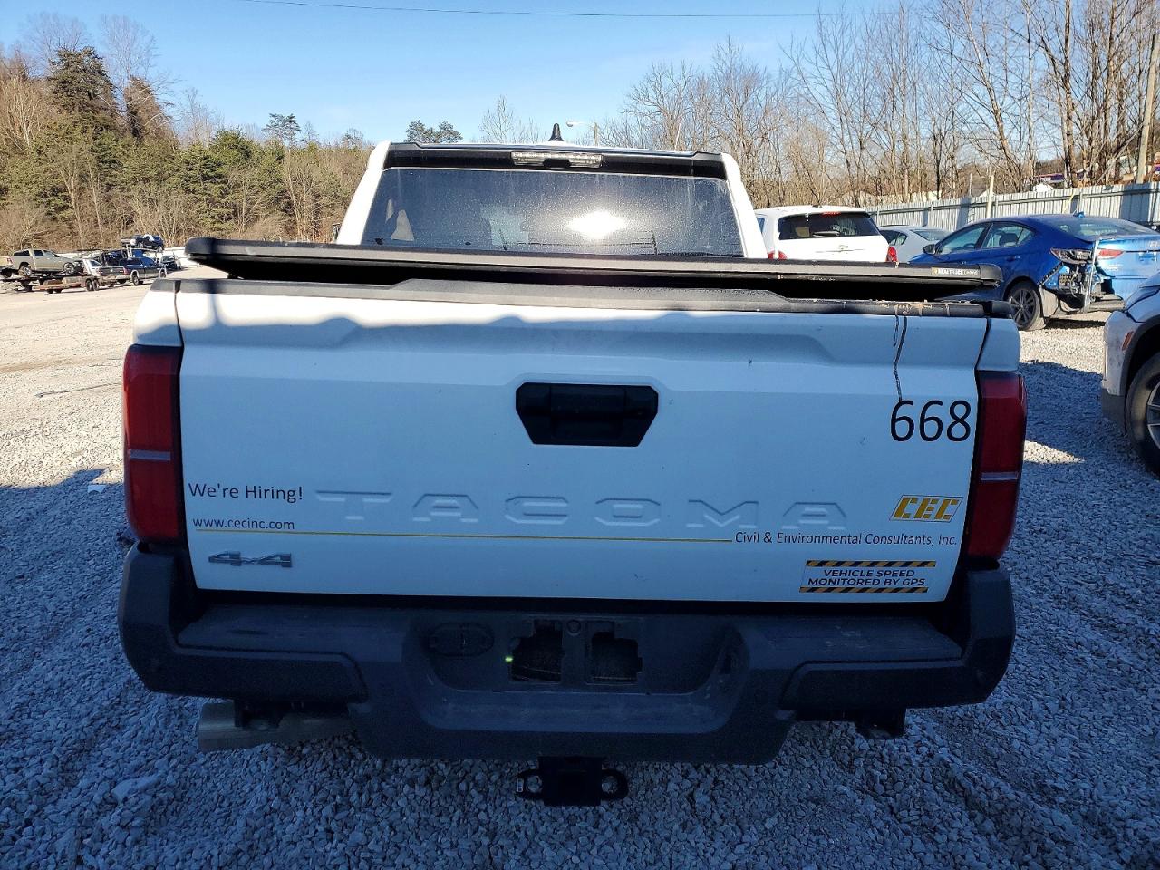 2025 Toyota Tacoma Double Cab White vin: 3TYLD5KN0ST013858