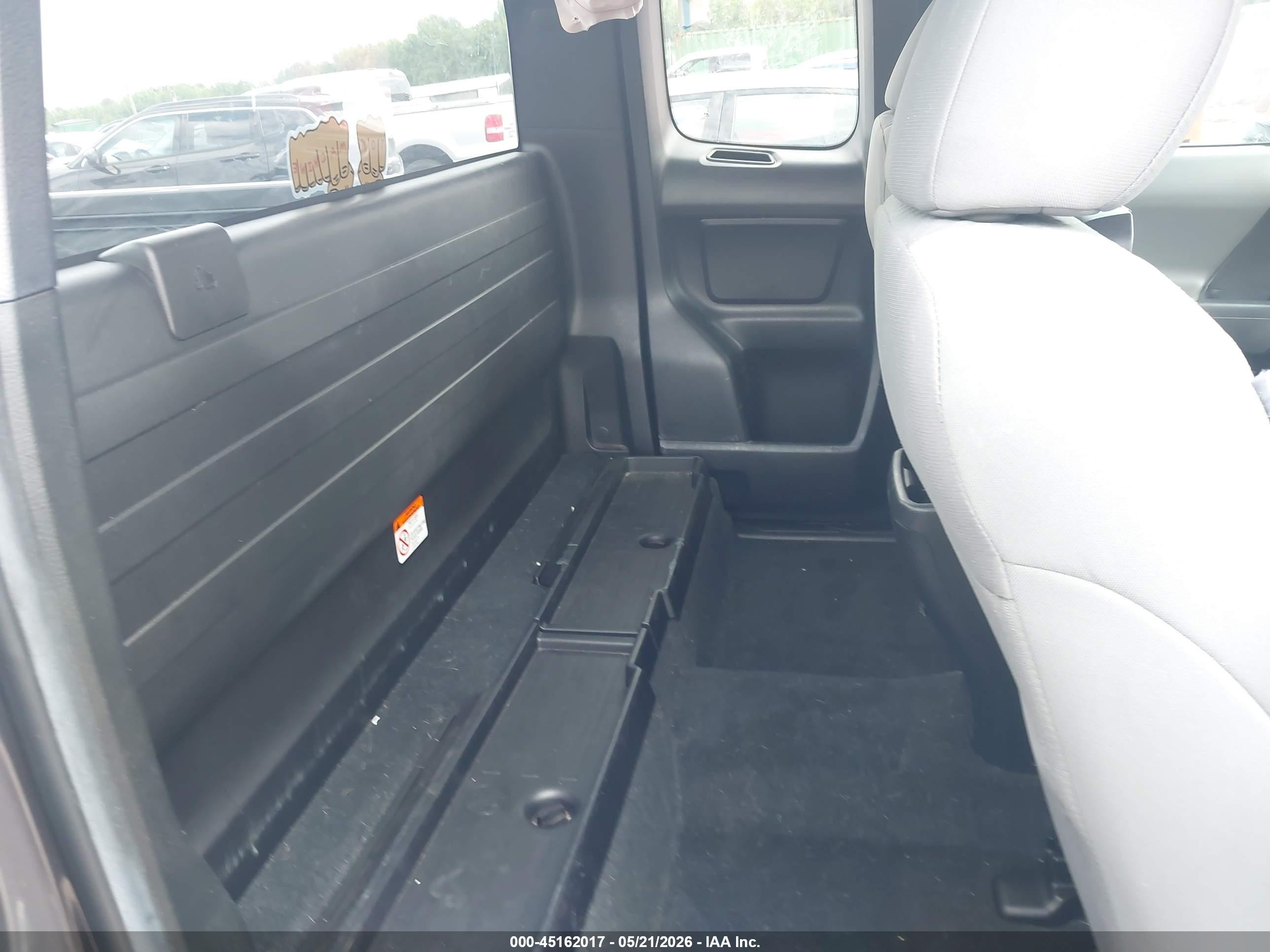 2022 Toyota Tacoma Sr Серый vin: 3TYRX5GN0NT064470