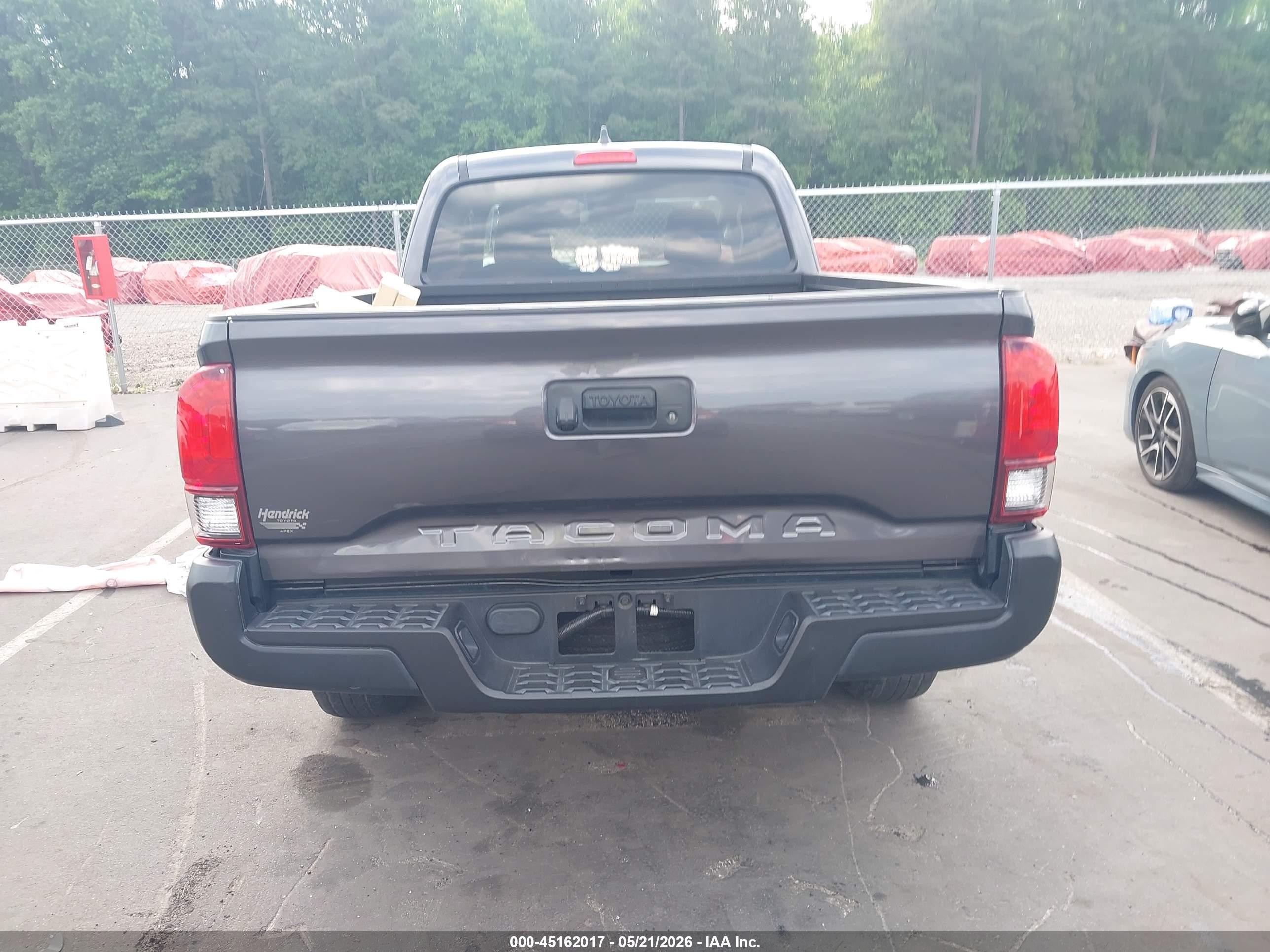 2022 Toyota Tacoma Sr Серый vin: 3TYRX5GN0NT064470