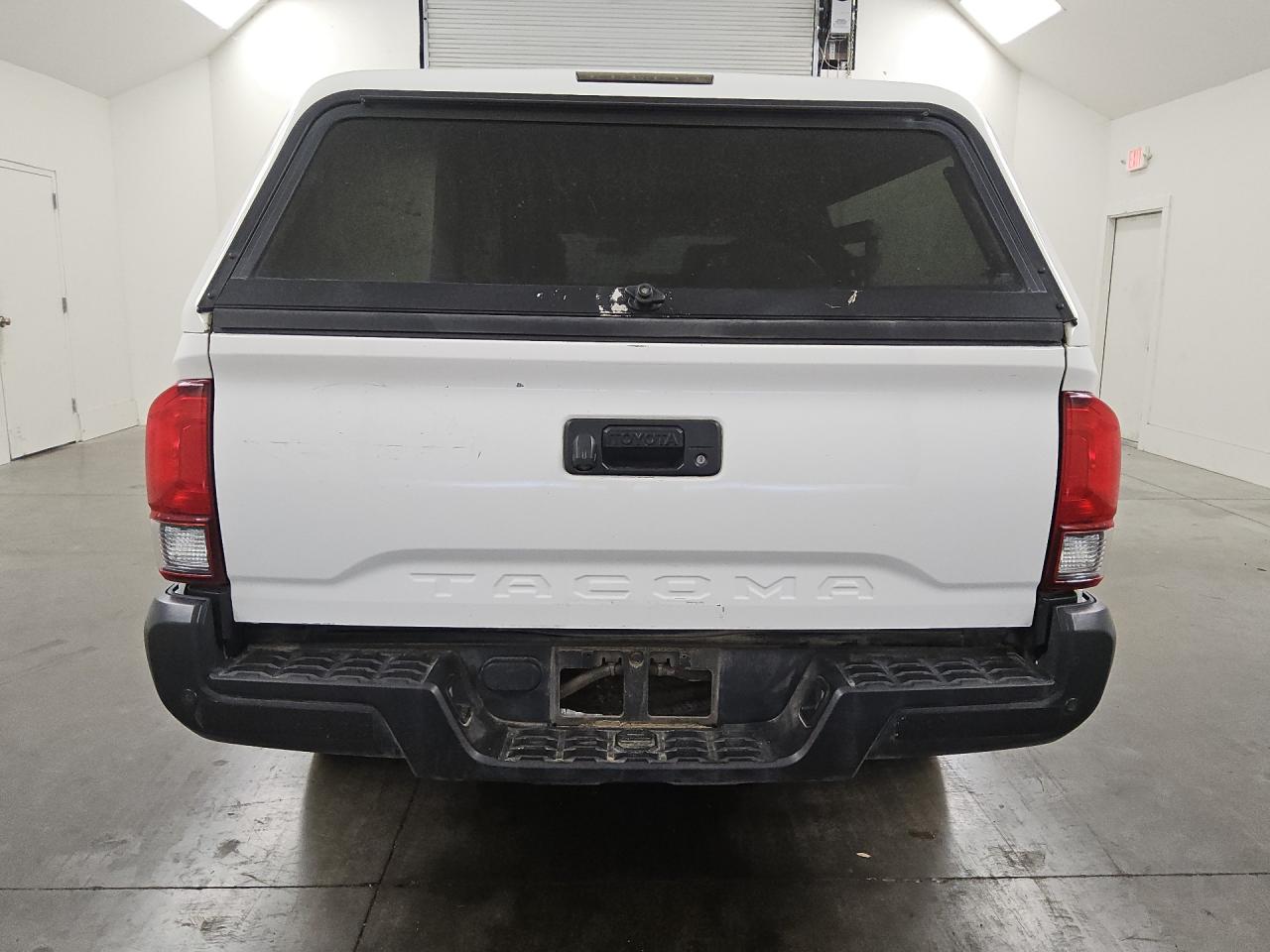 2022 Toyota Tacoma Sr White vin: 3TYRX5GN6NT053621 Damage: Tailgate, Multiple Scratches Heavy, 3