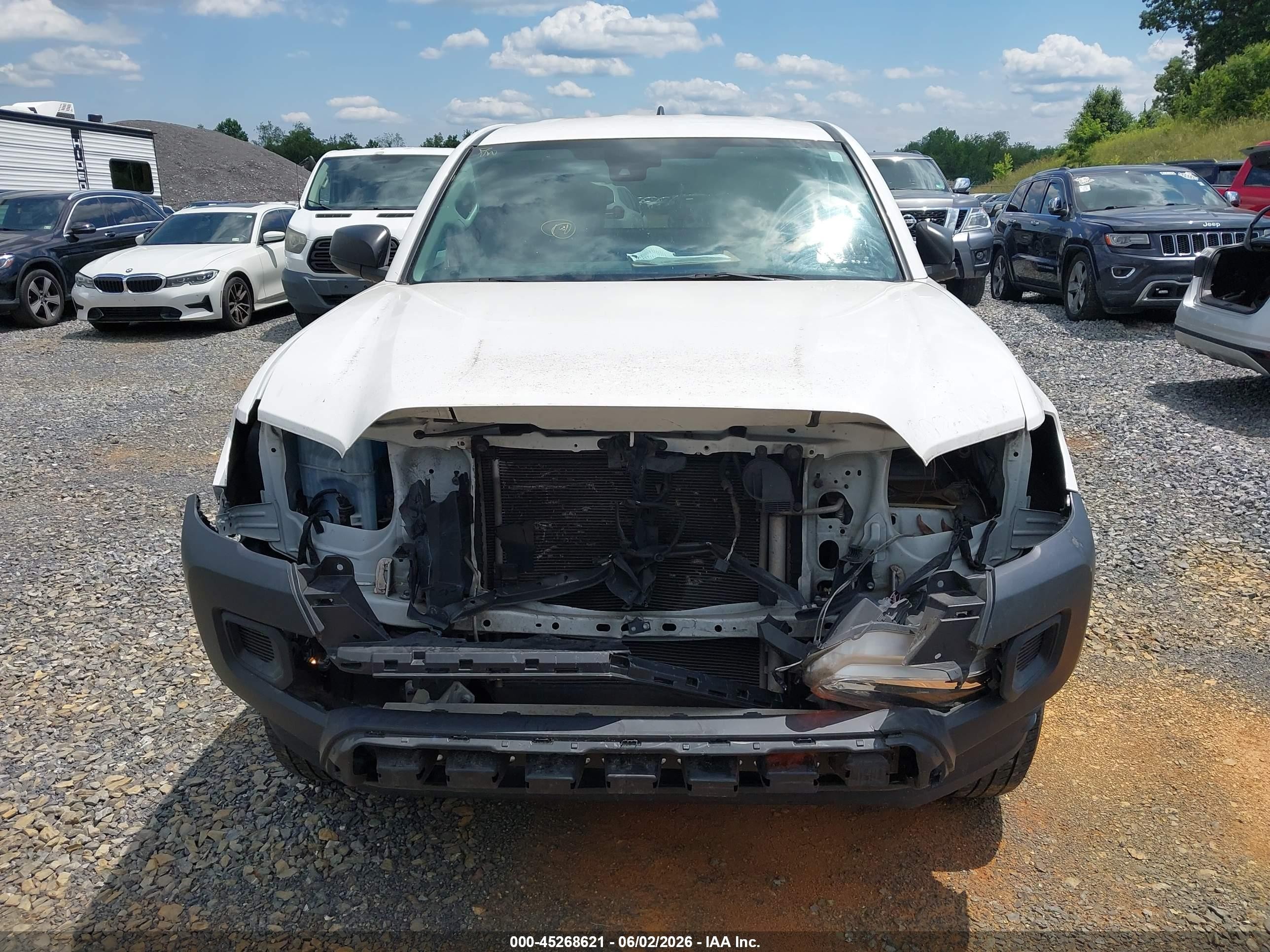 2021 Toyota Tacoma Sr Белый vin: 3TYRX5GN7MT013059
