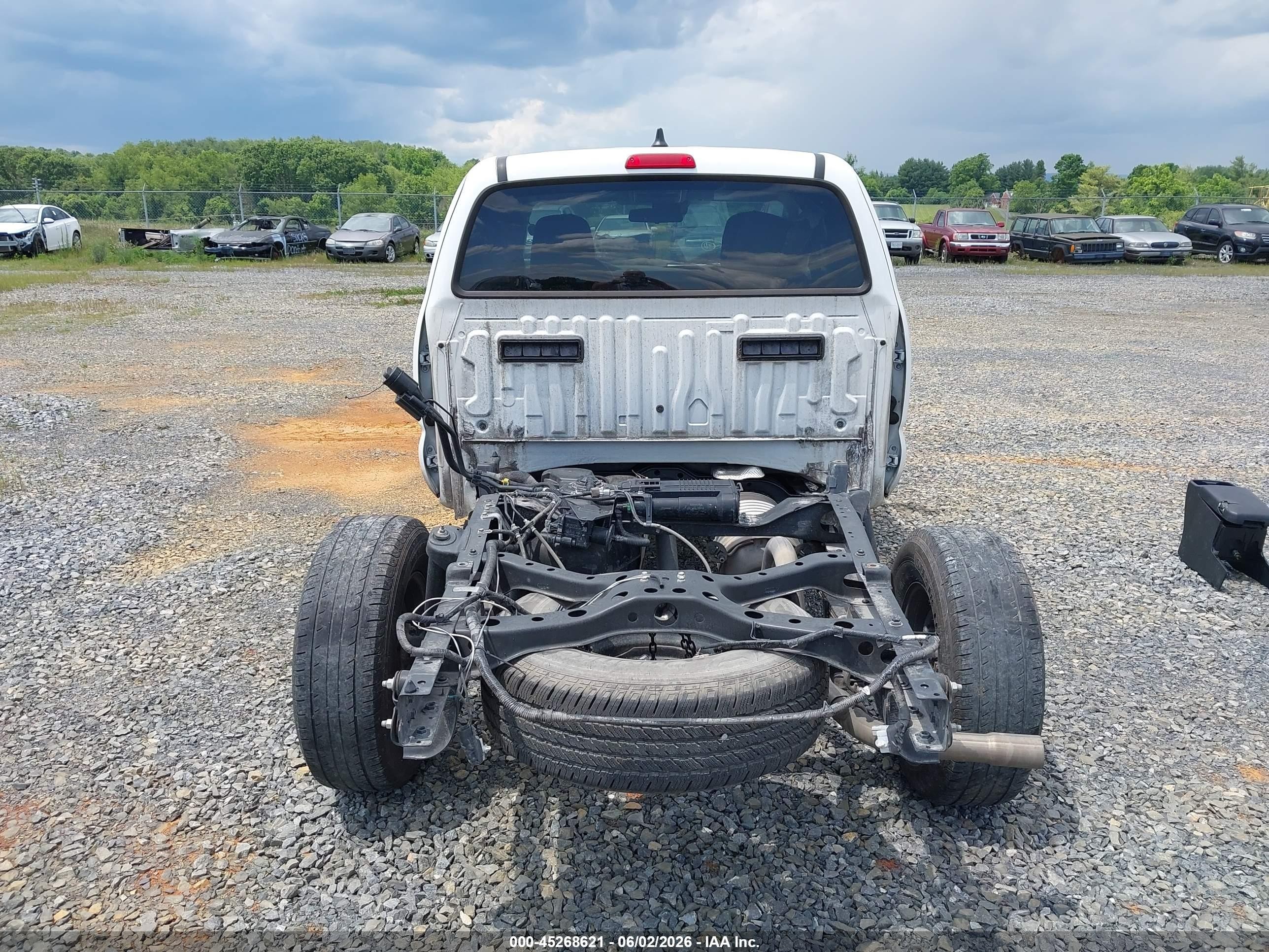 2021 Toyota Tacoma Sr Белый vin: 3TYRX5GN7MT013059